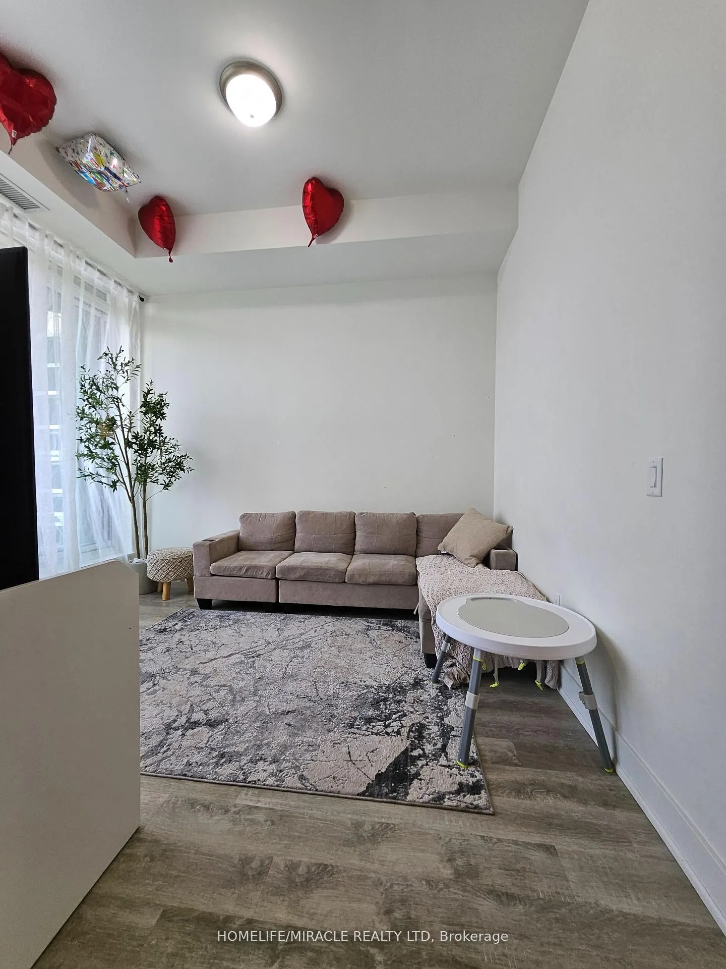 185 DEERFIELD Road, #116