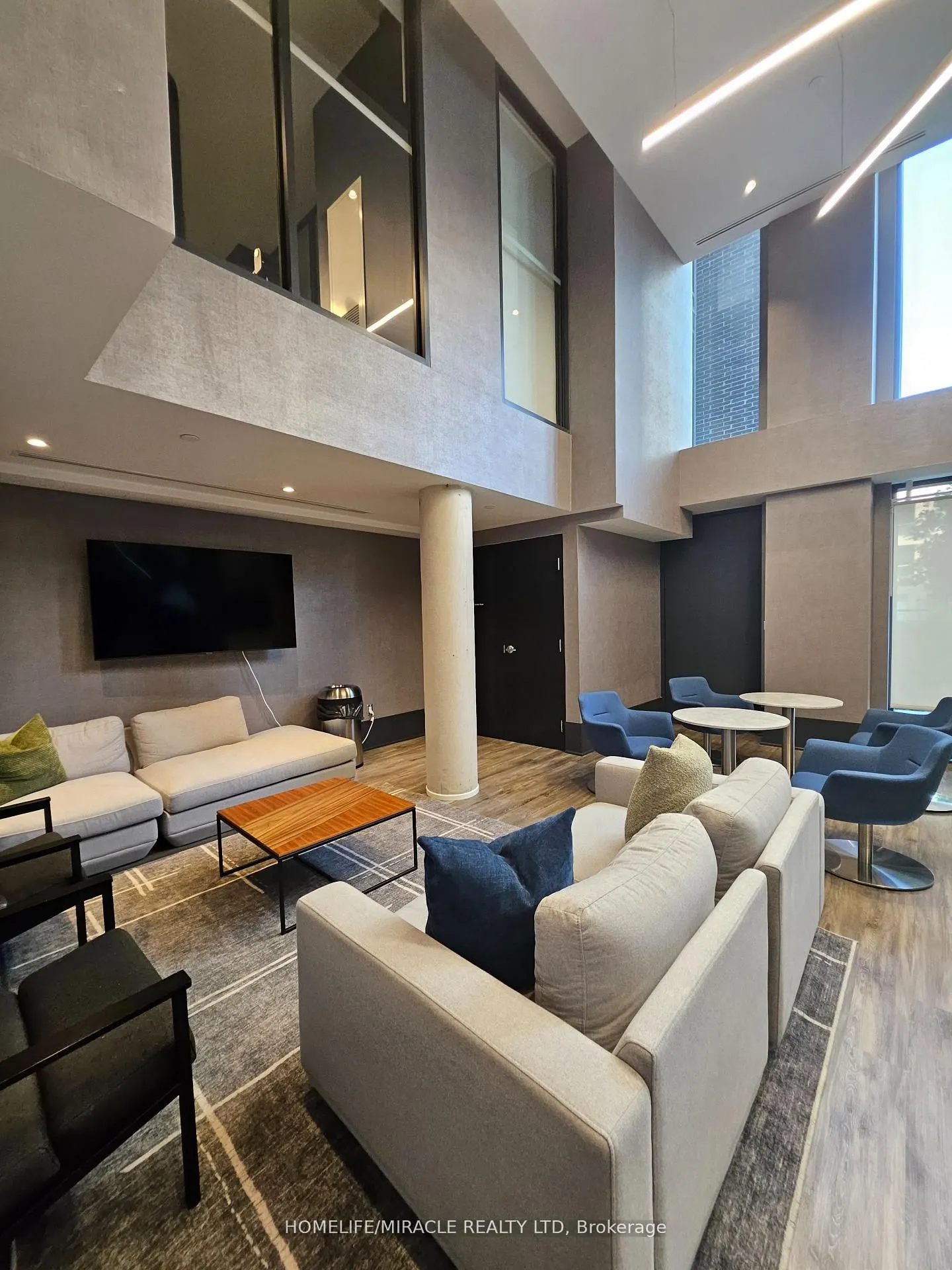 185 DEERFIELD Road, #116
