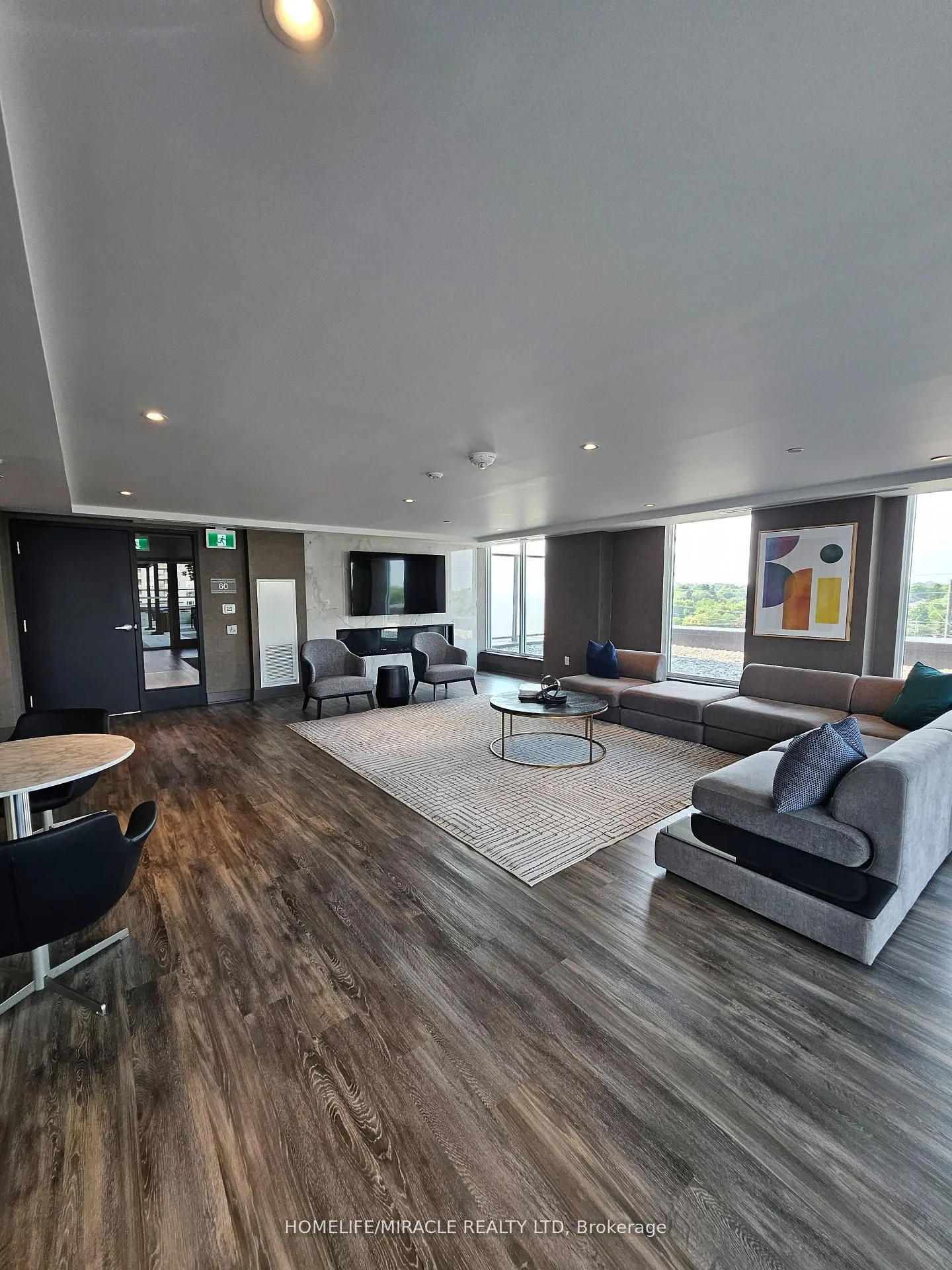 185 DEERFIELD Road, #116