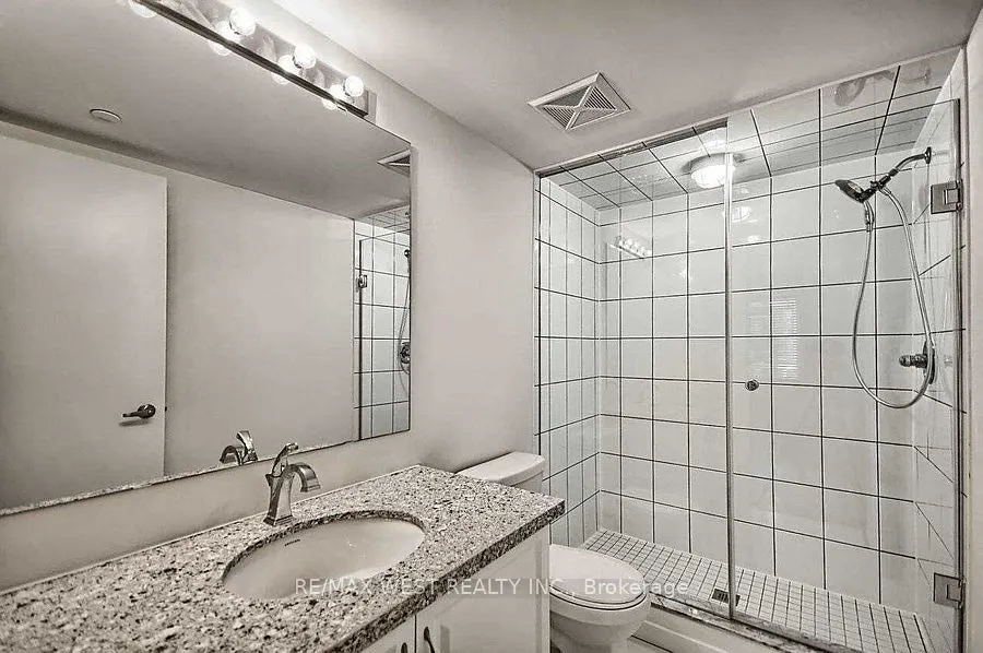 600 Alex Gardner Circle, #111
