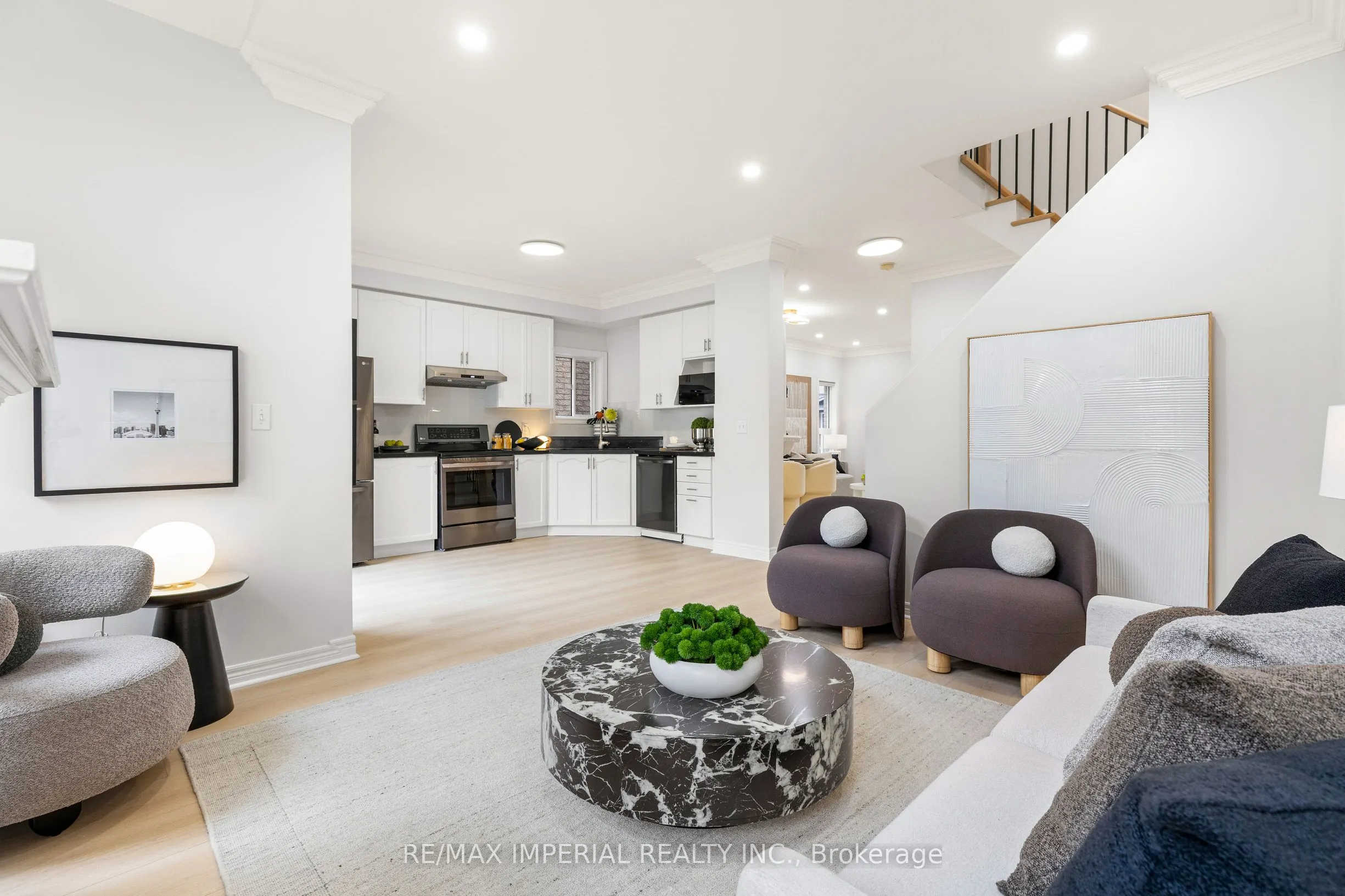 44 Hawkview Boulevard