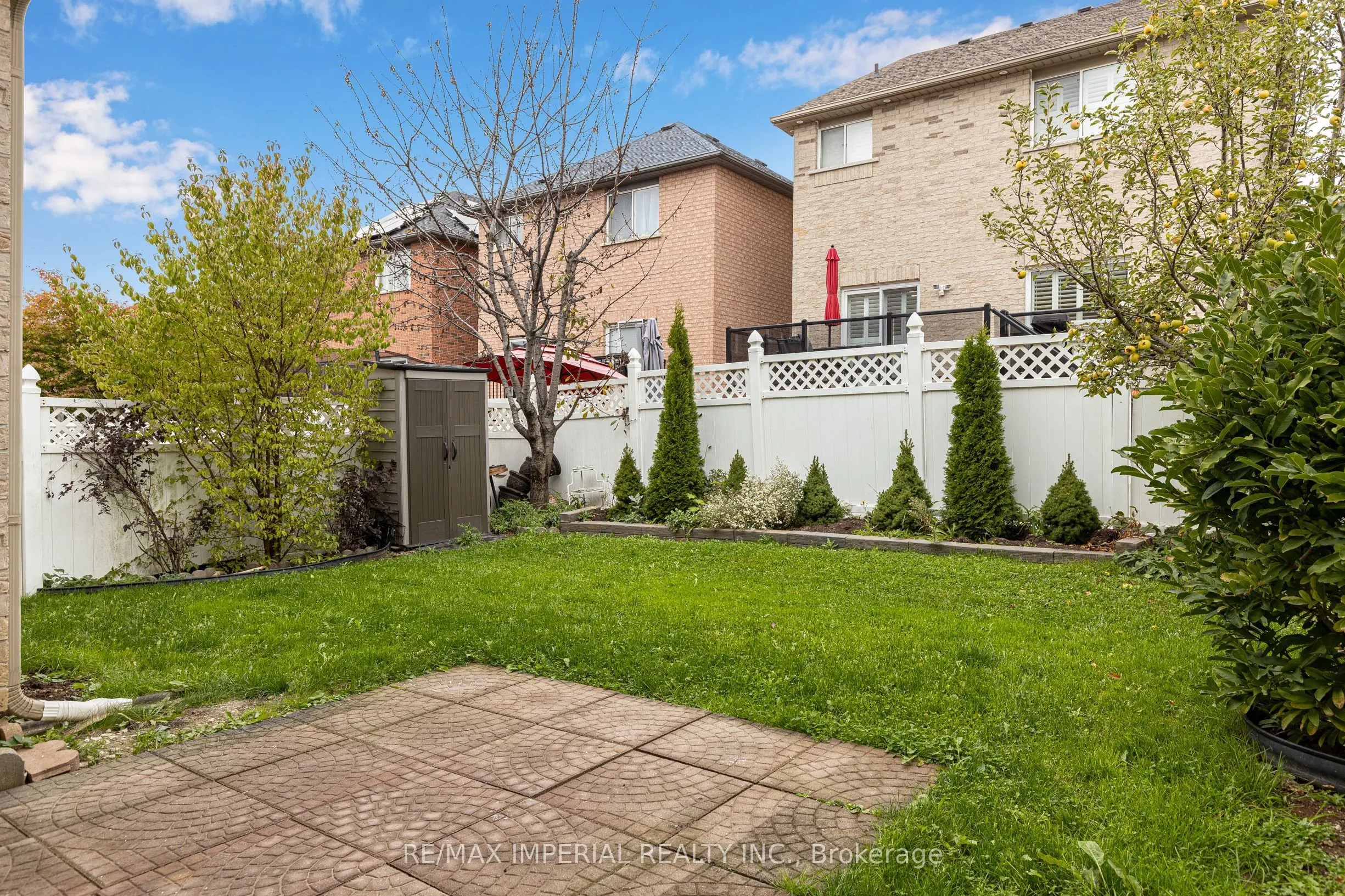 44 Hawkview Boulevard