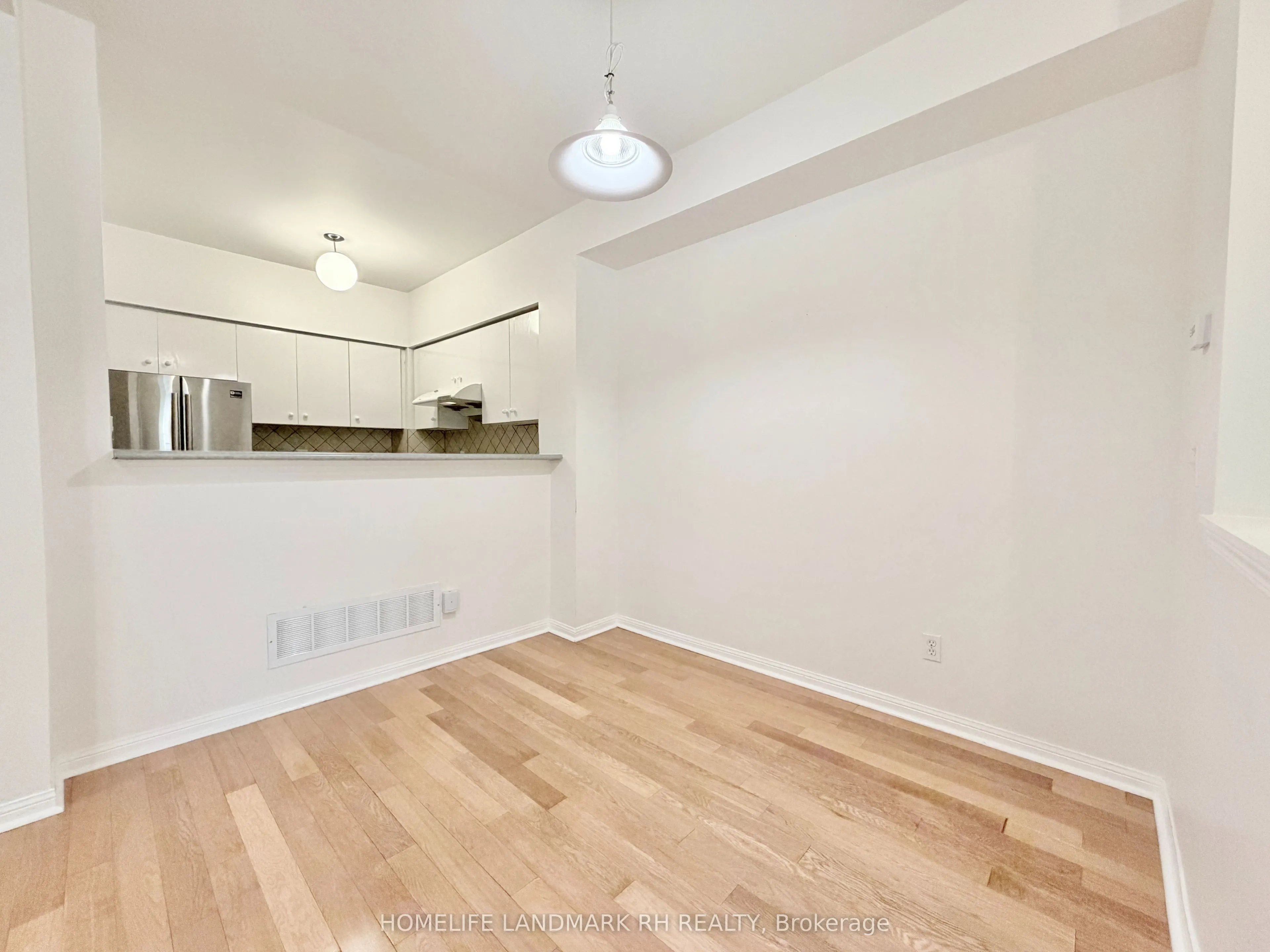 18 St Moritz Way, #2