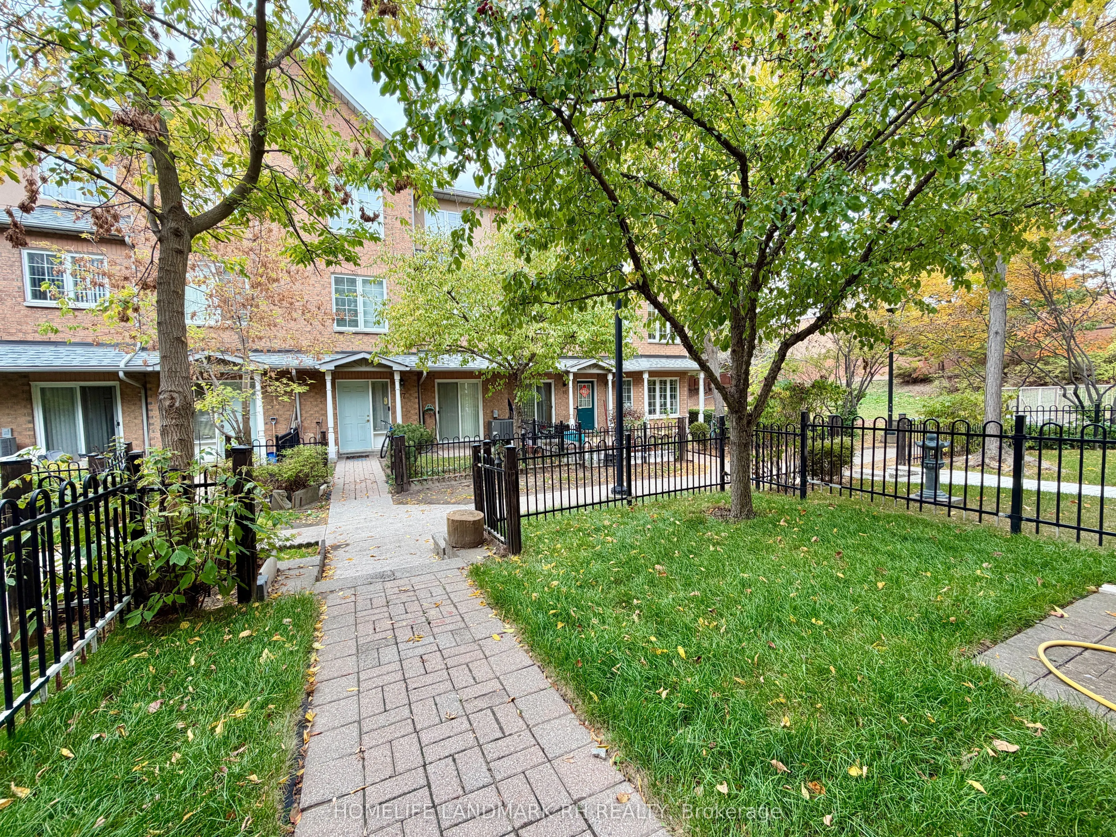 18 St Moritz Way, #2