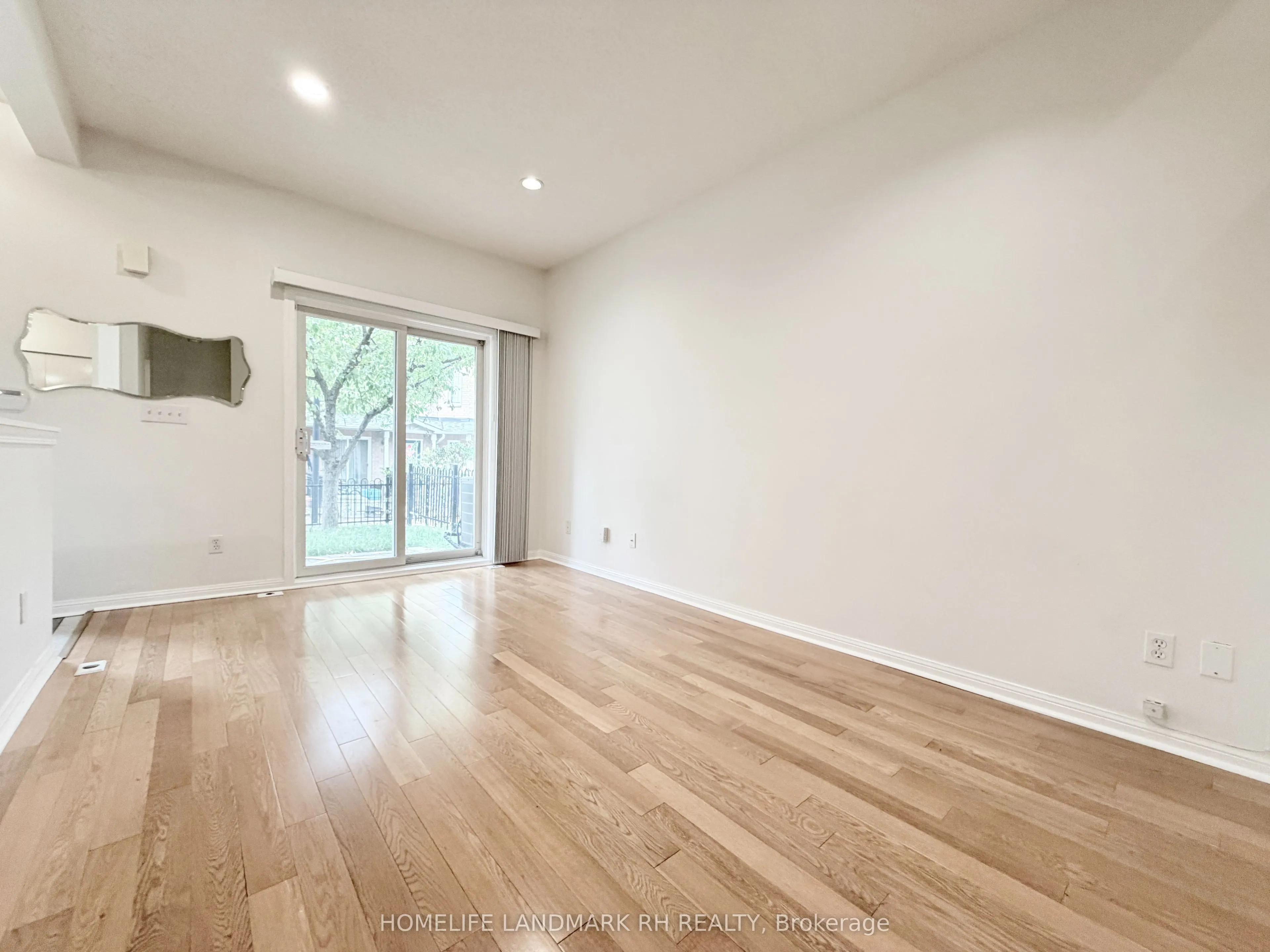 18 St Moritz Way, #2