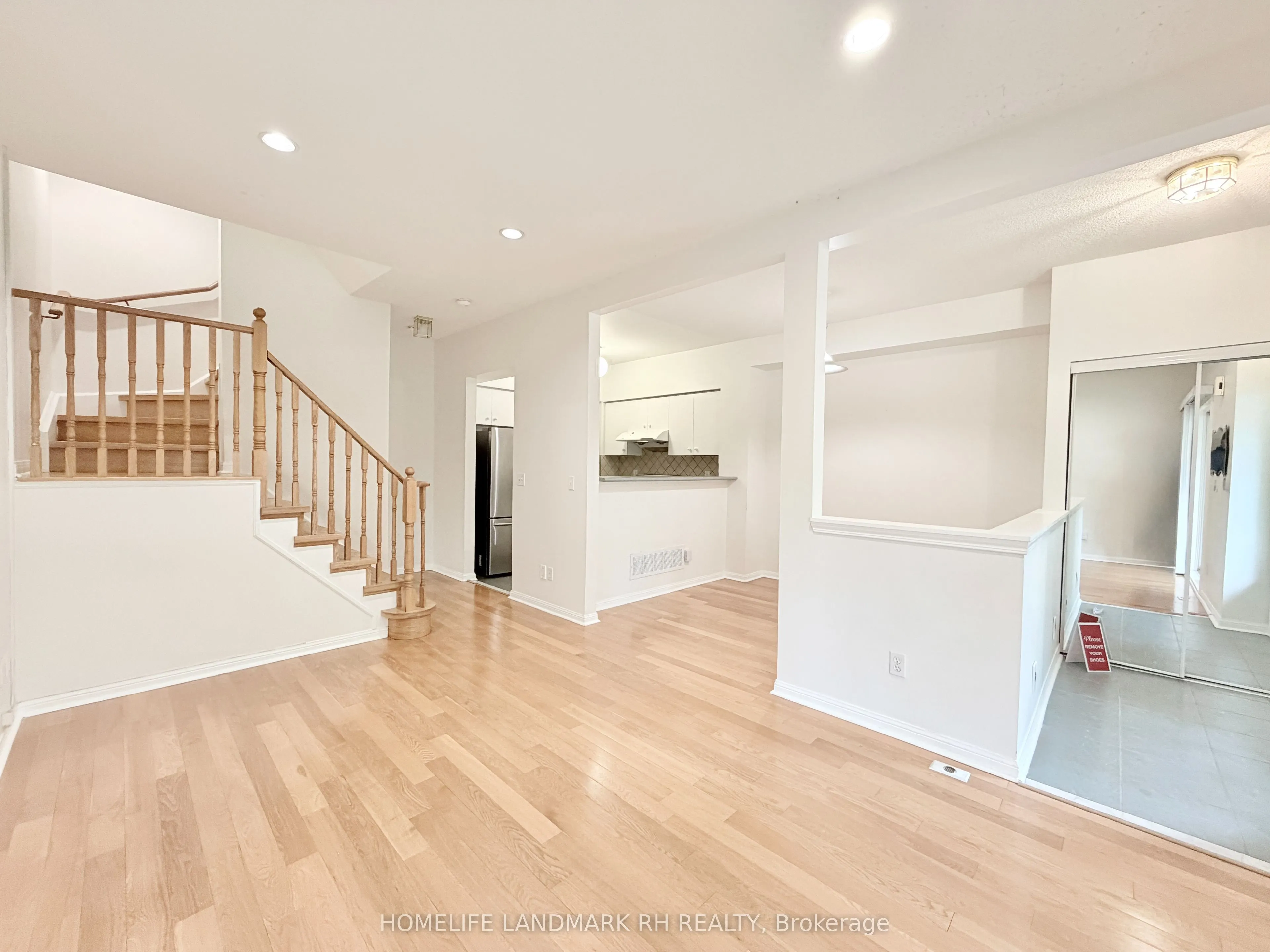 18 St Moritz Way, #2
