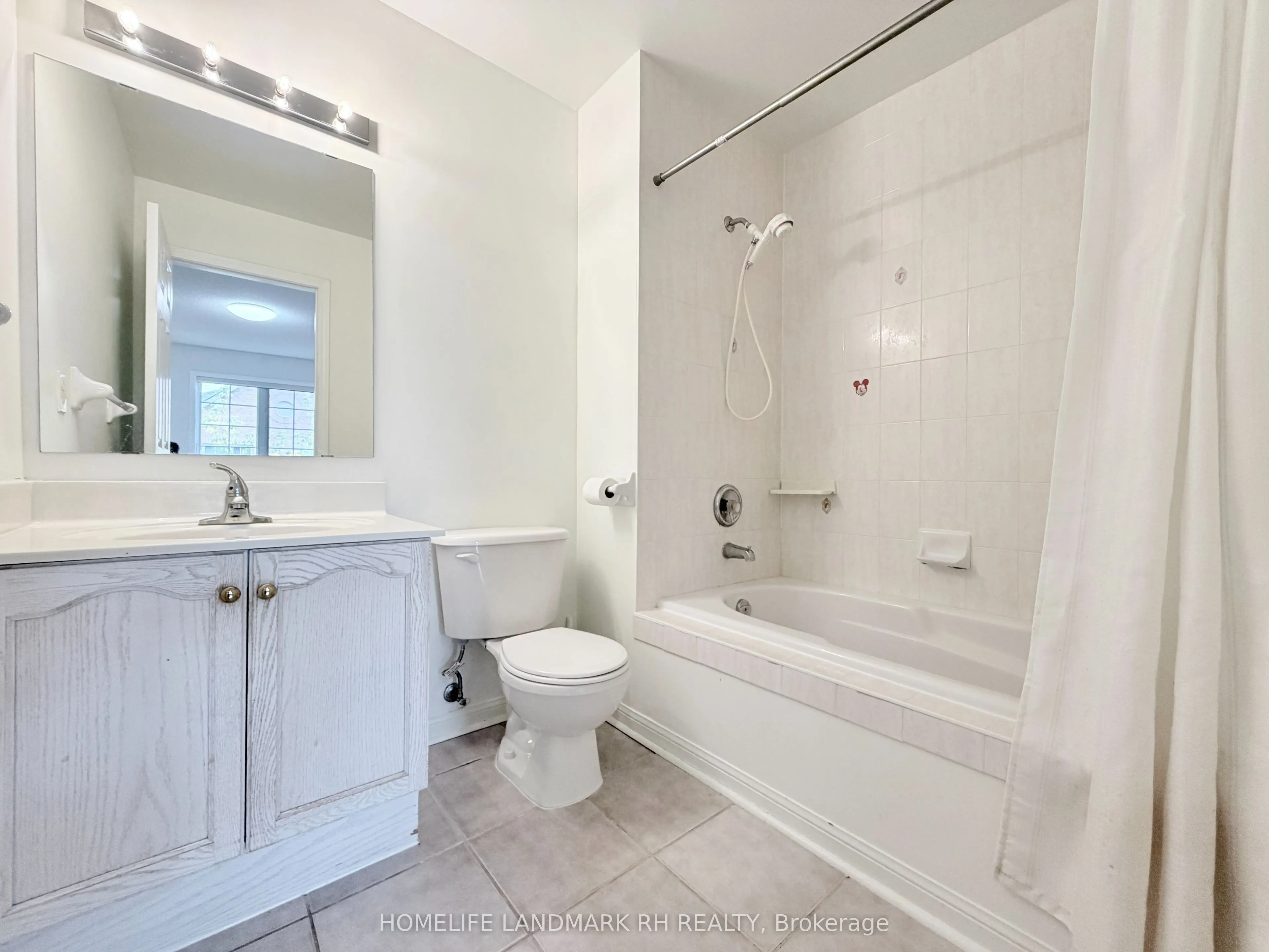 18 St Moritz Way, #2