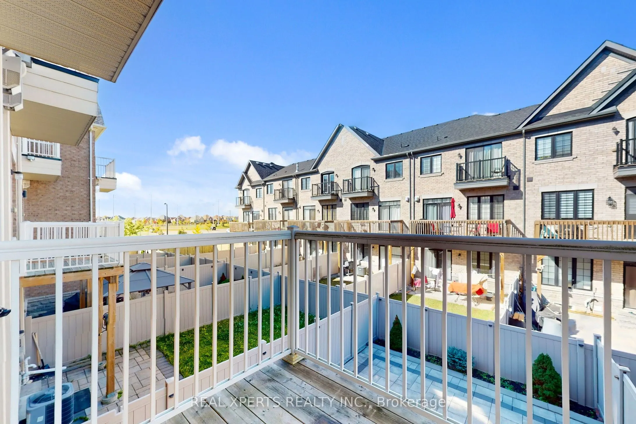18 Farooq Boulevard