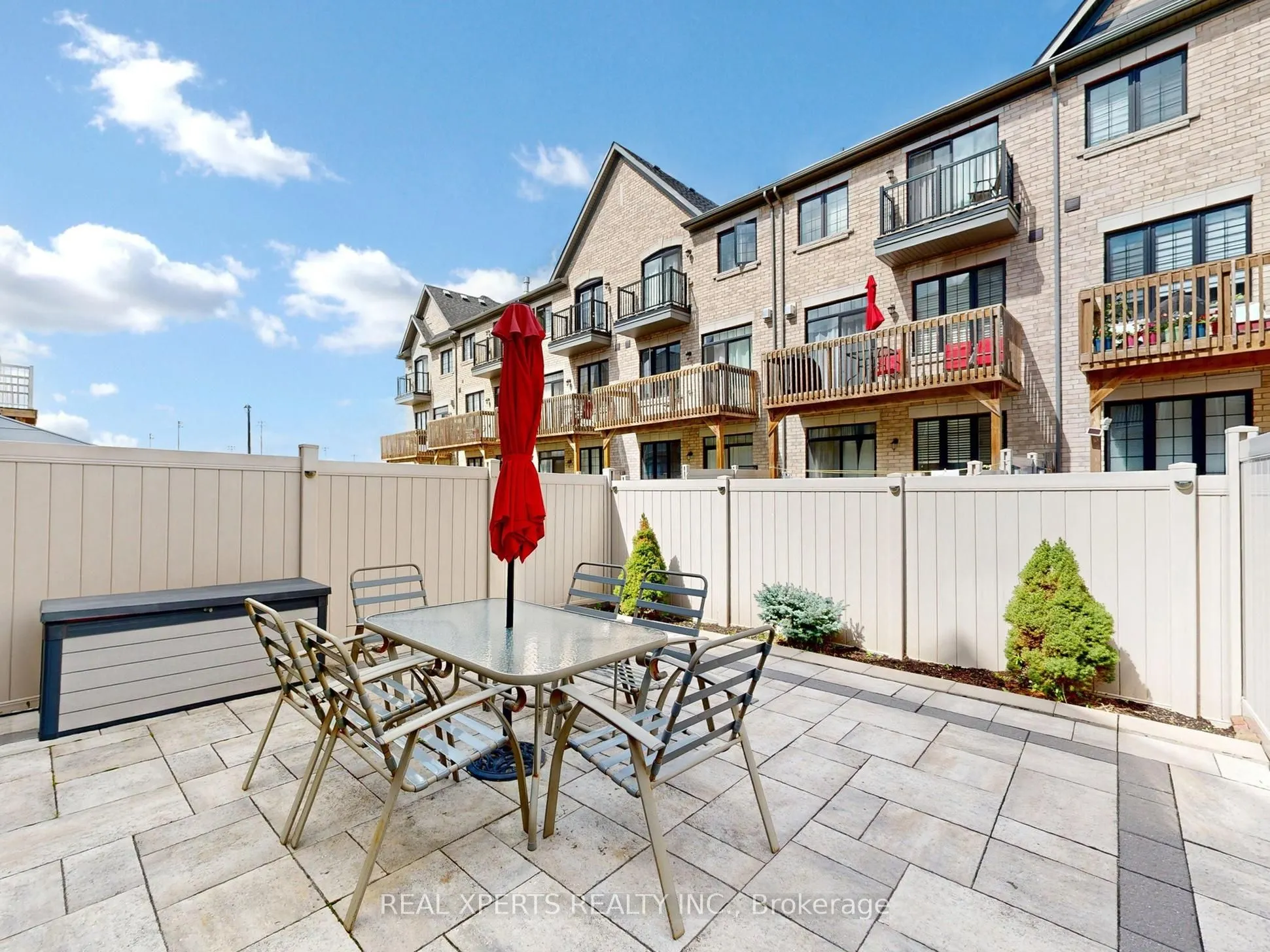 18 Farooq Boulevard