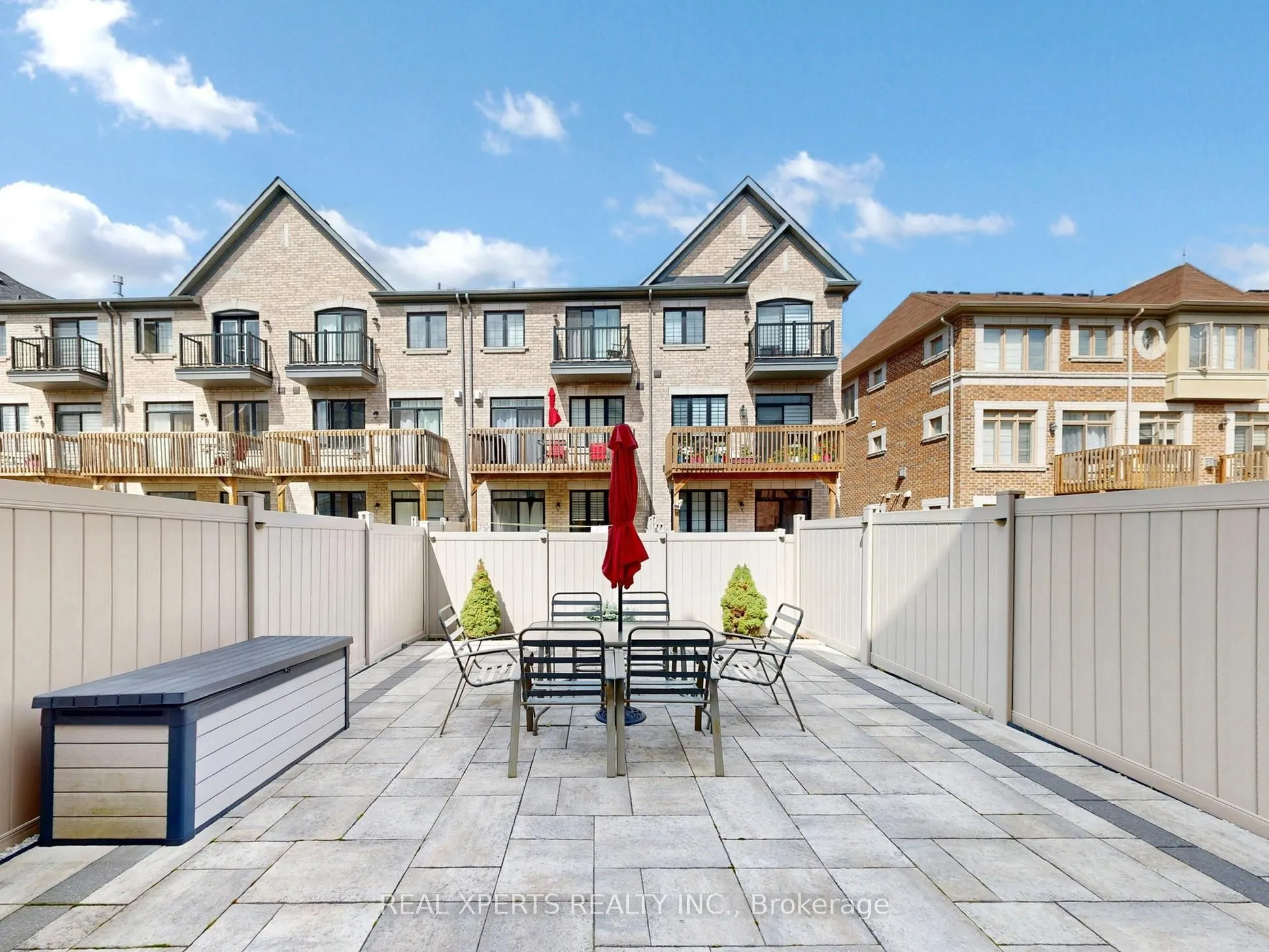 18 Farooq Boulevard