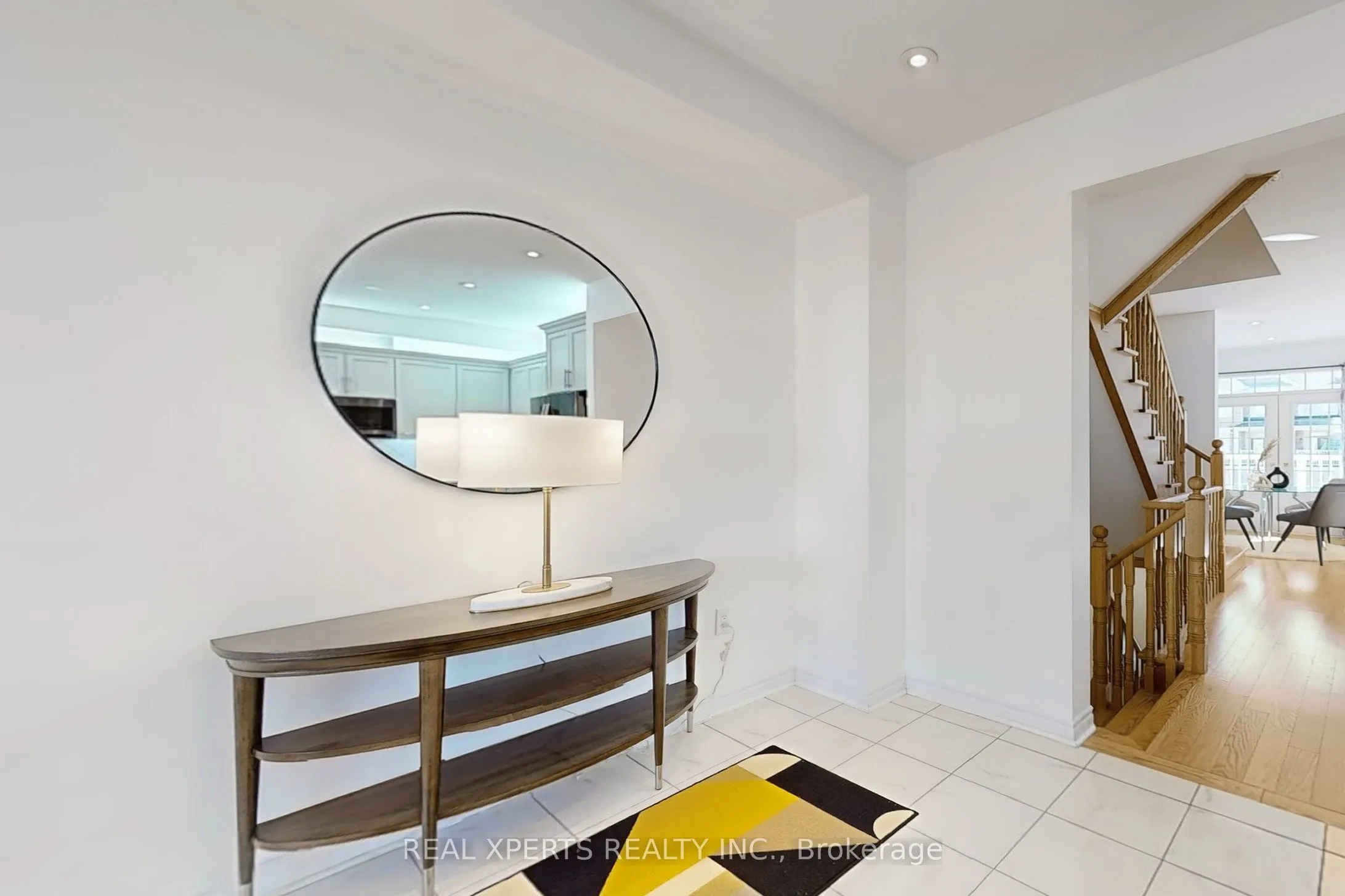 18 Farooq Boulevard
