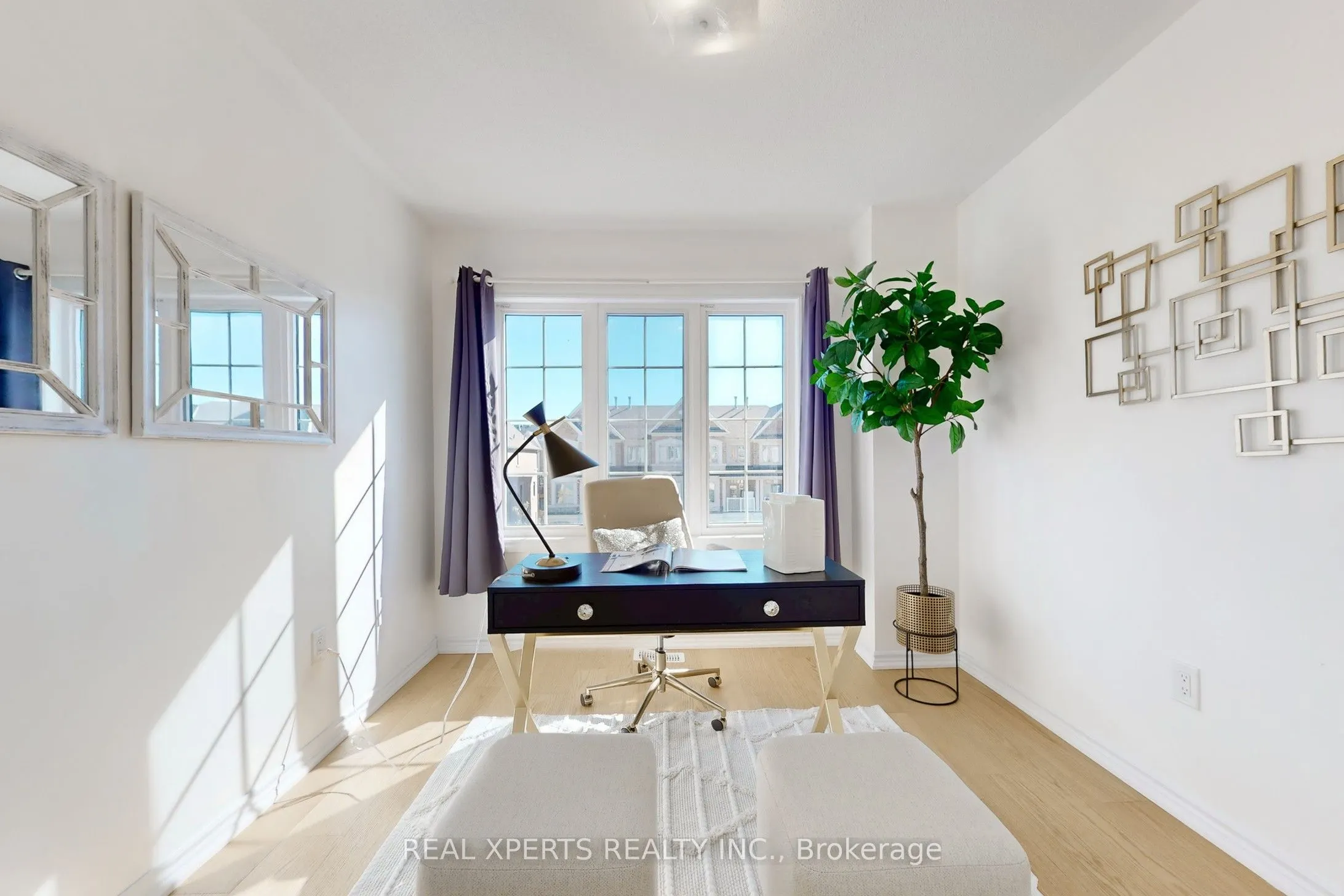 18 Farooq Boulevard