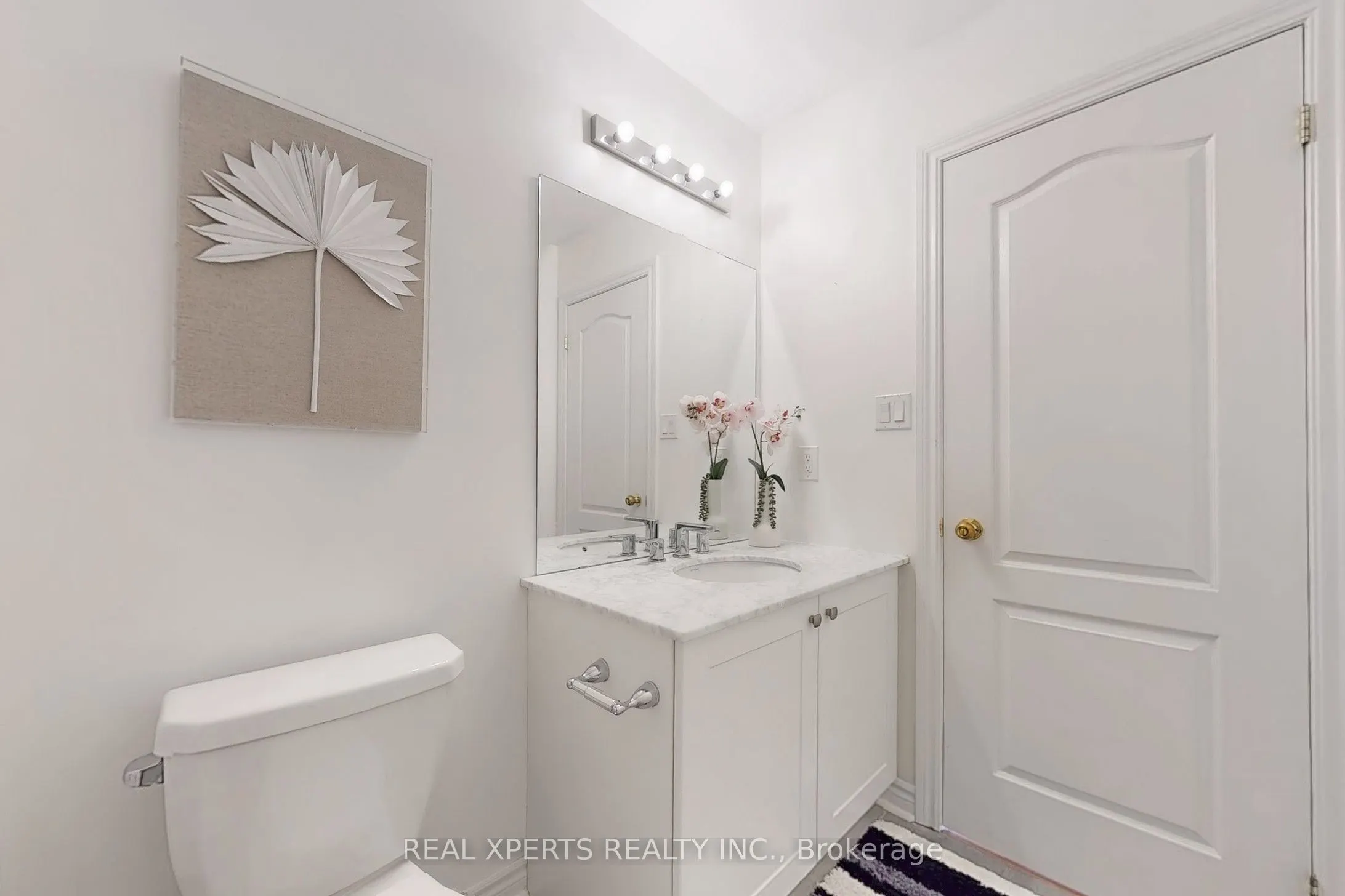 18 Farooq Boulevard