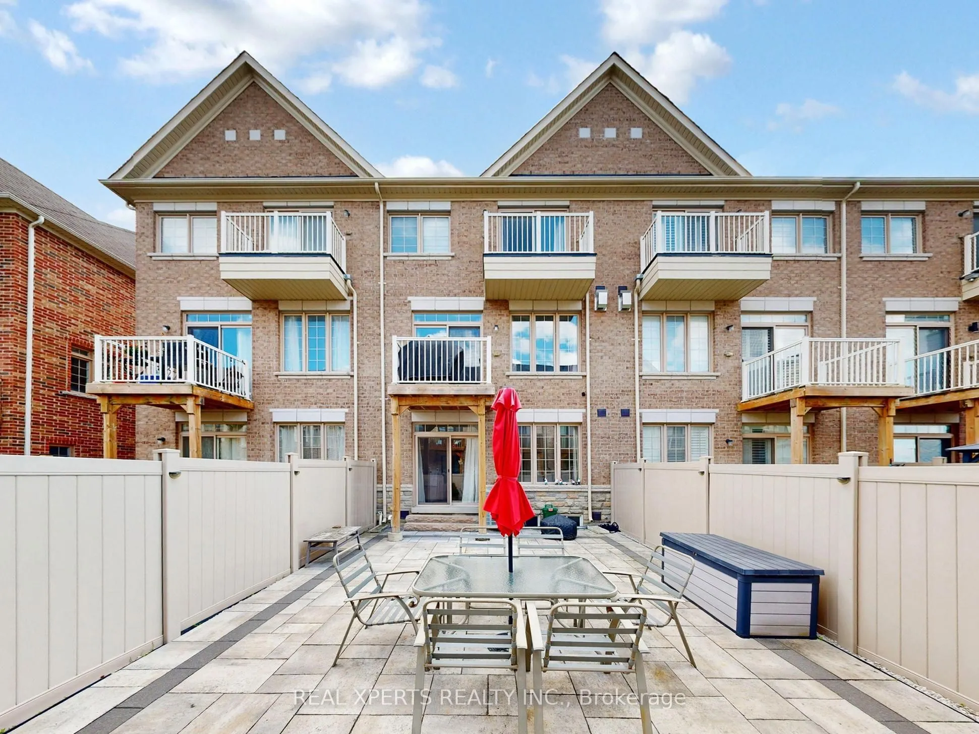 18 Farooq Boulevard