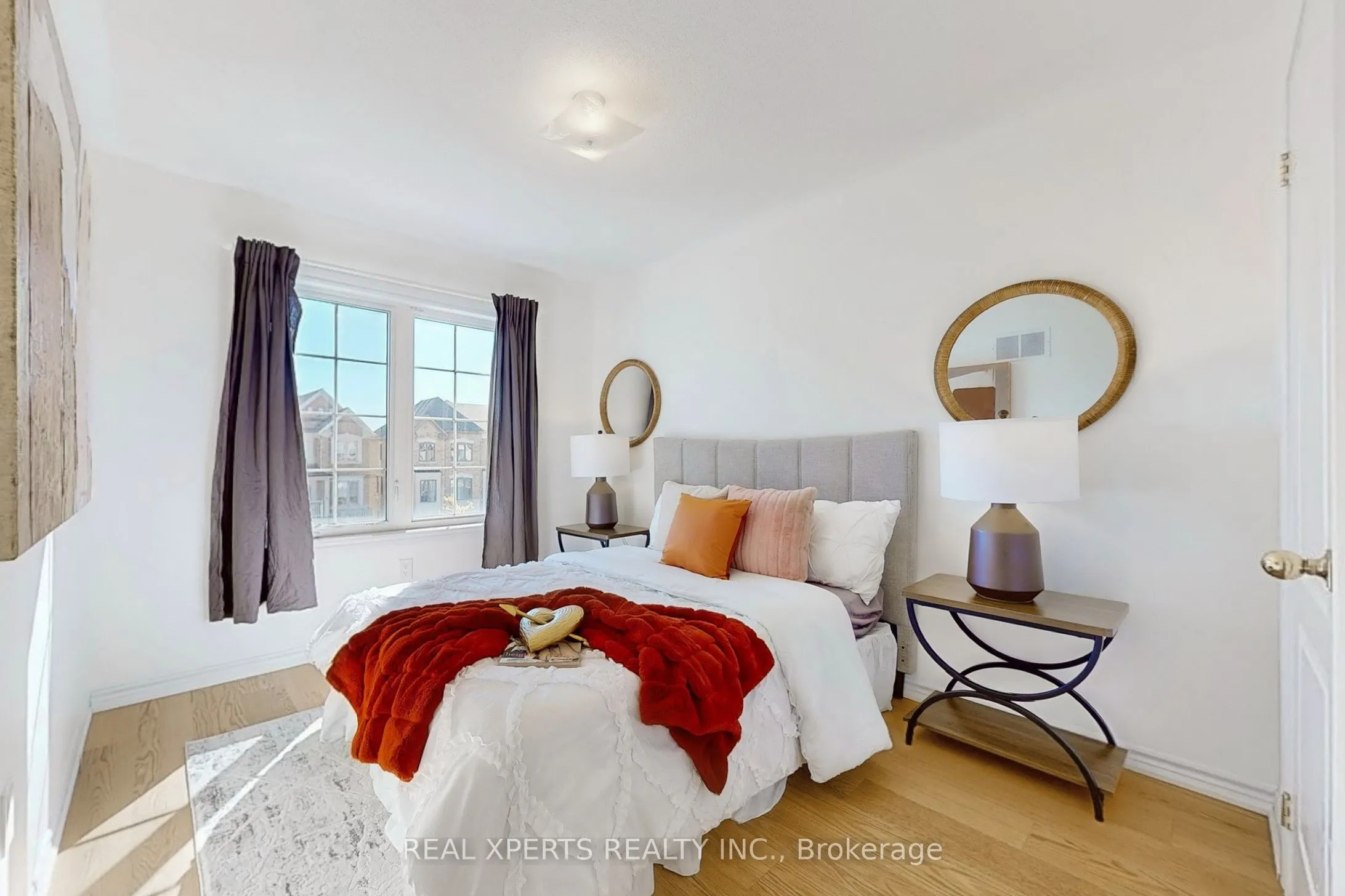 18 Farooq Boulevard