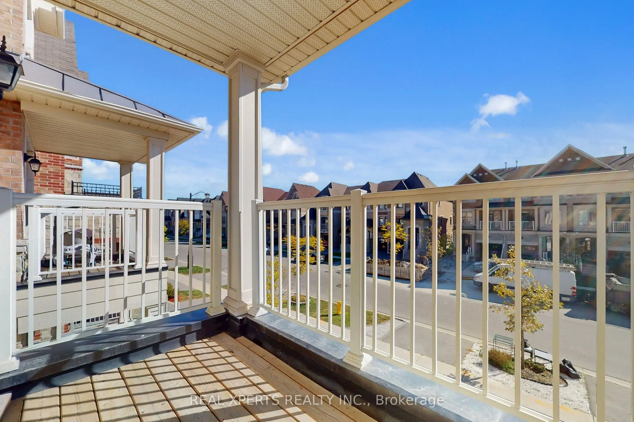 18 Farooq Boulevard