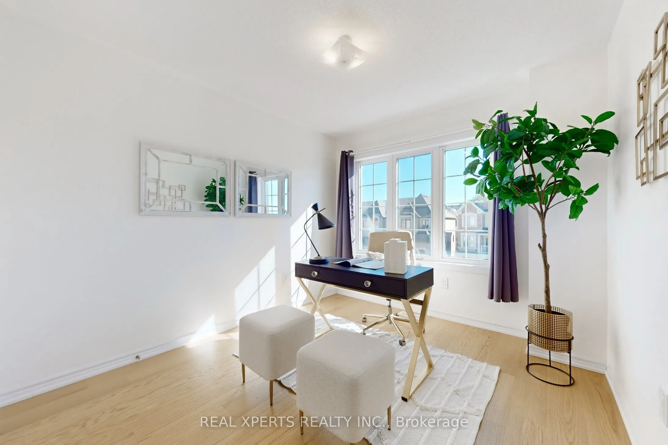 18 Farooq Boulevard