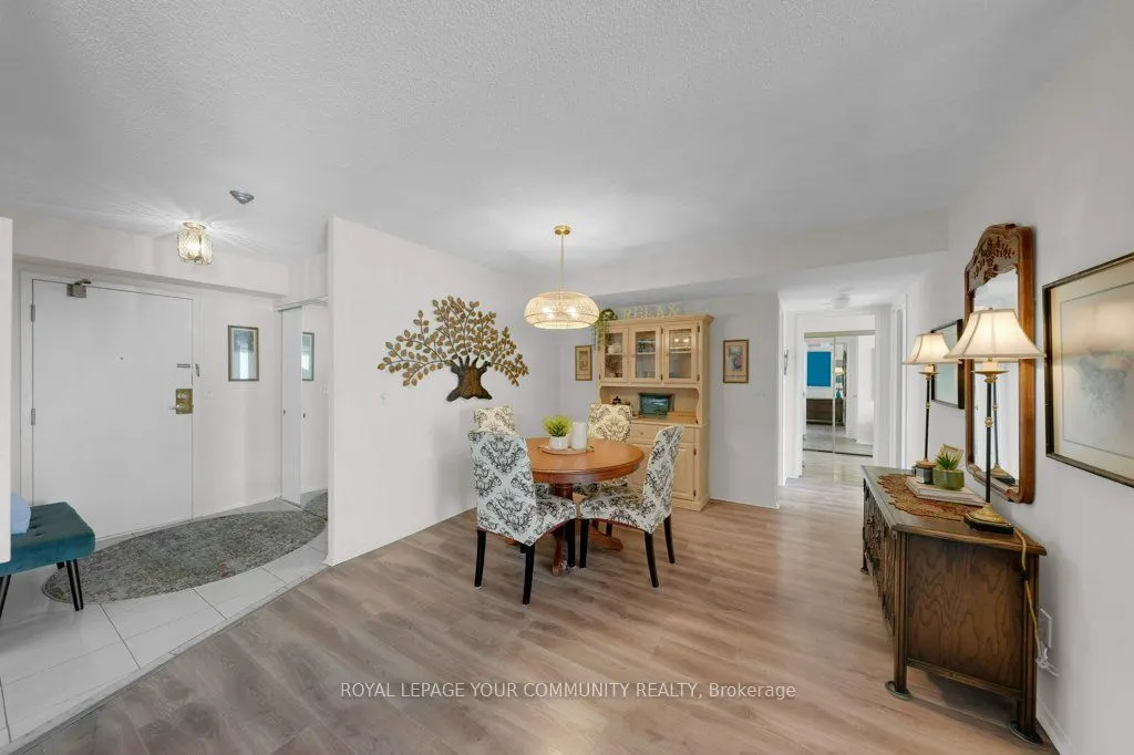 33 Weldrick Road E
