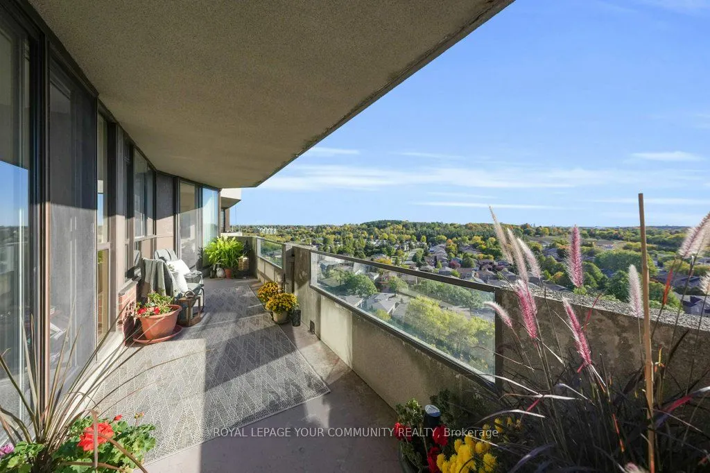 33 Weldrick Road E