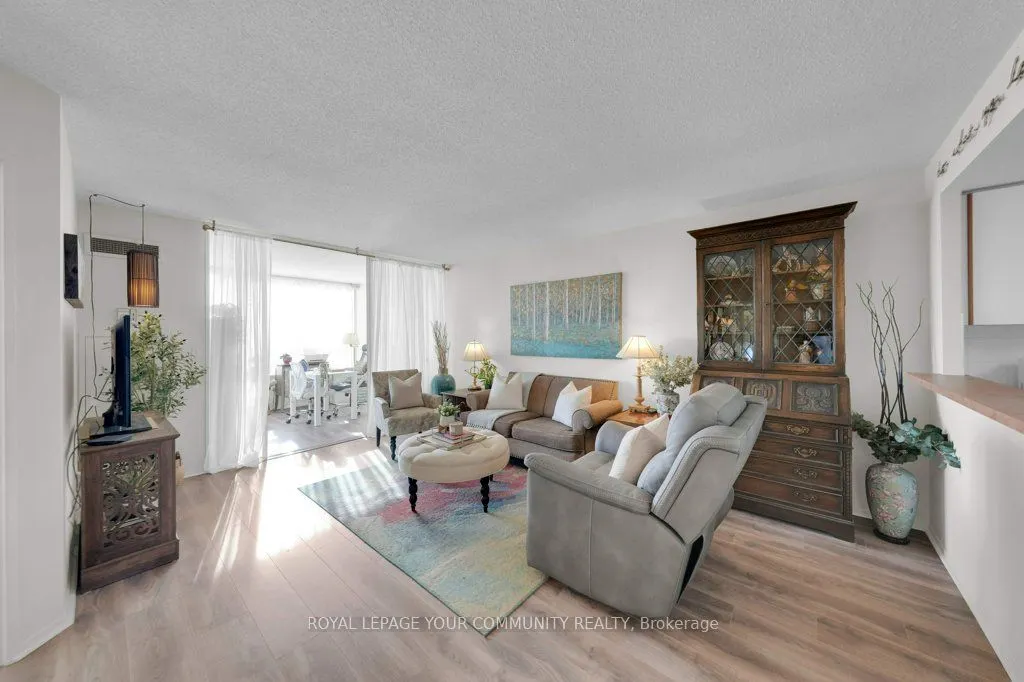 33 Weldrick Road E
