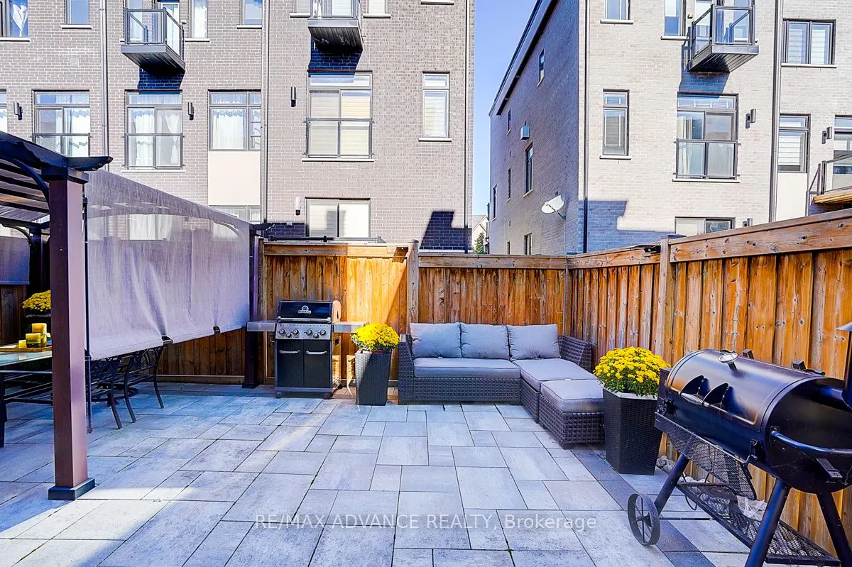 30 Laskin Drive