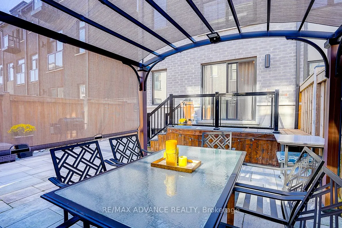 30 Laskin Drive