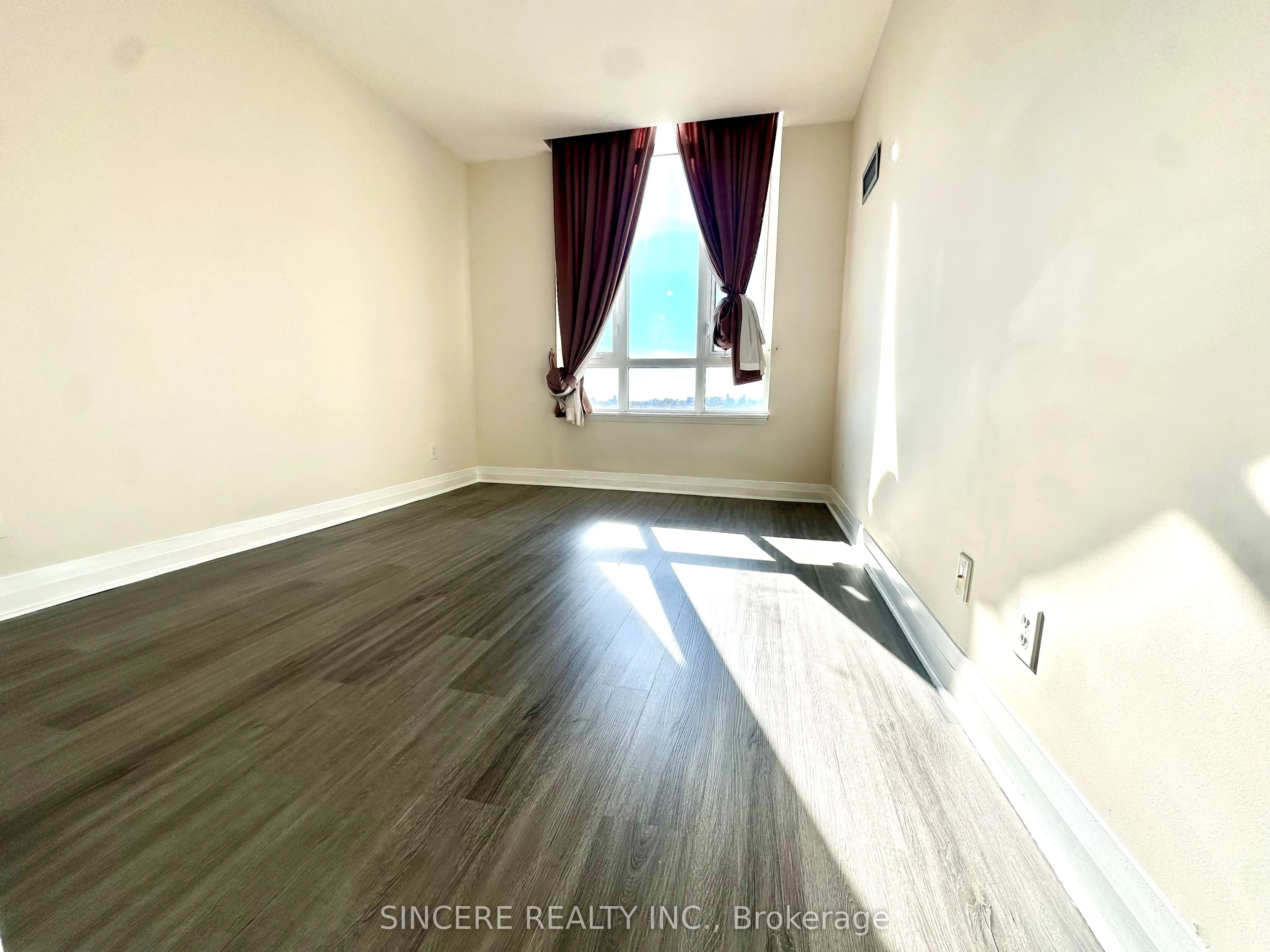 7373 Kennedy Road, #PH02