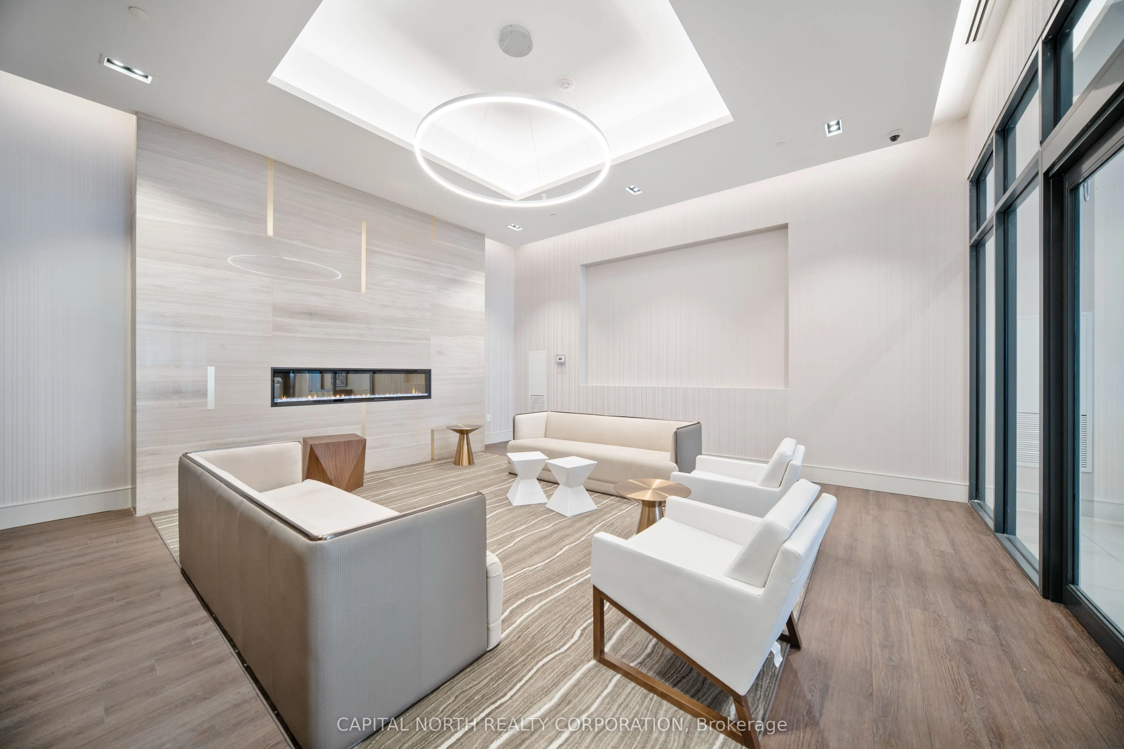9000 Jane Street, #1809