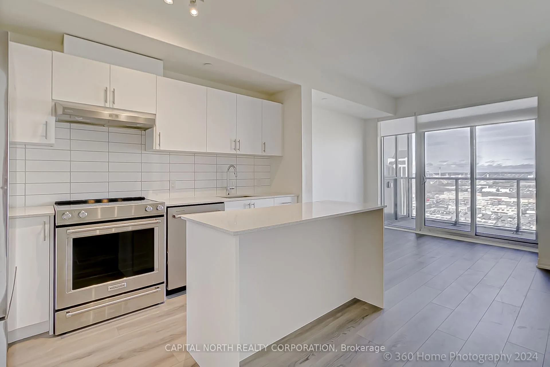 9000 Jane Street, #1809