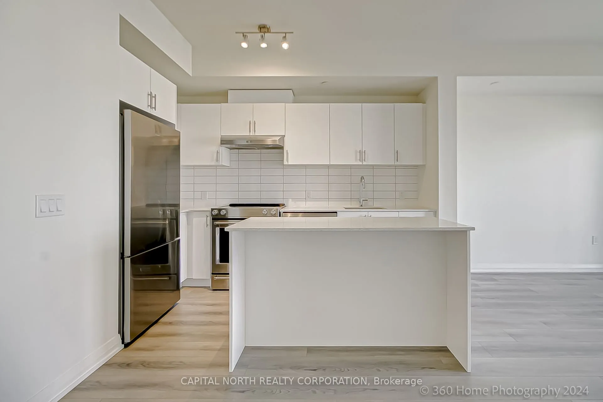 9000 Jane Street, #1809
