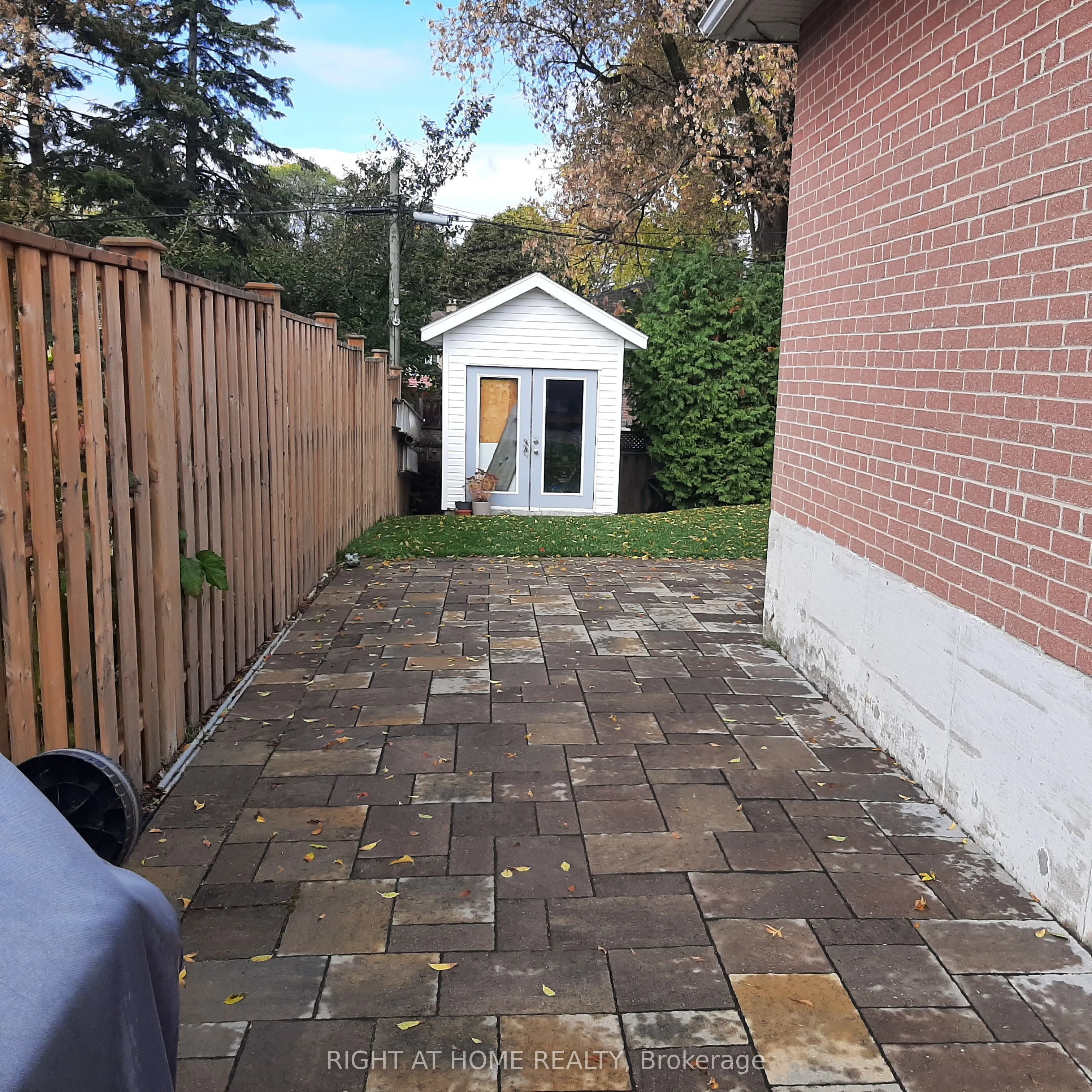 32 Davis Road