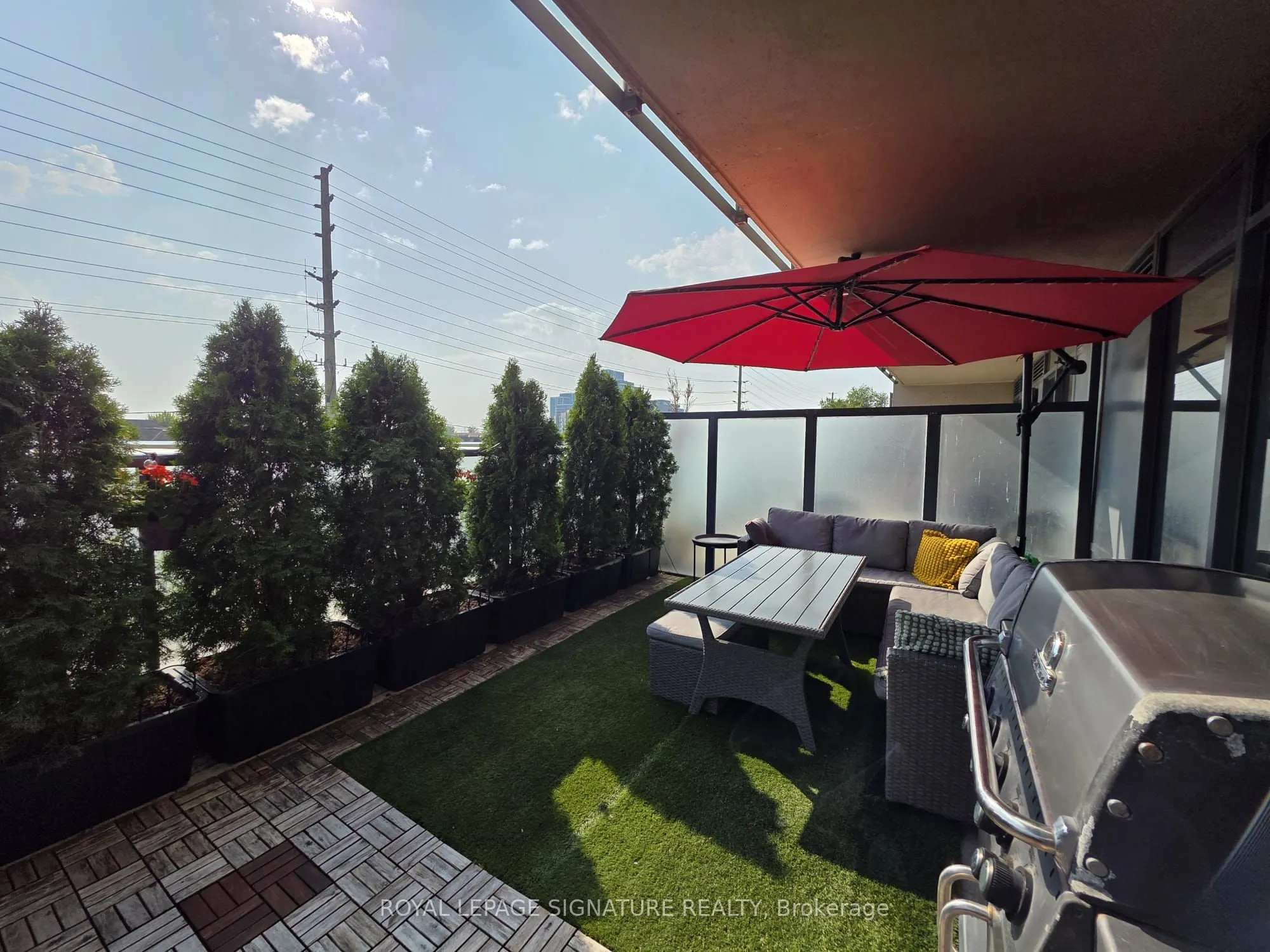 9088 Yonge Street