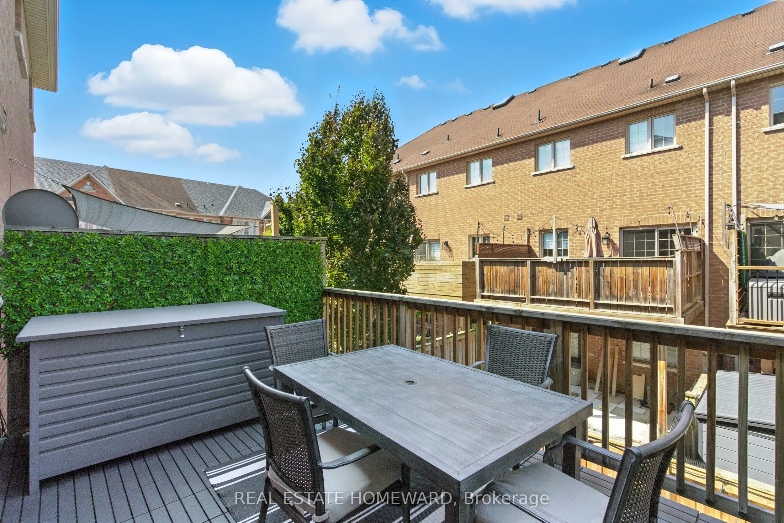 4 Isaac Devins Avenue