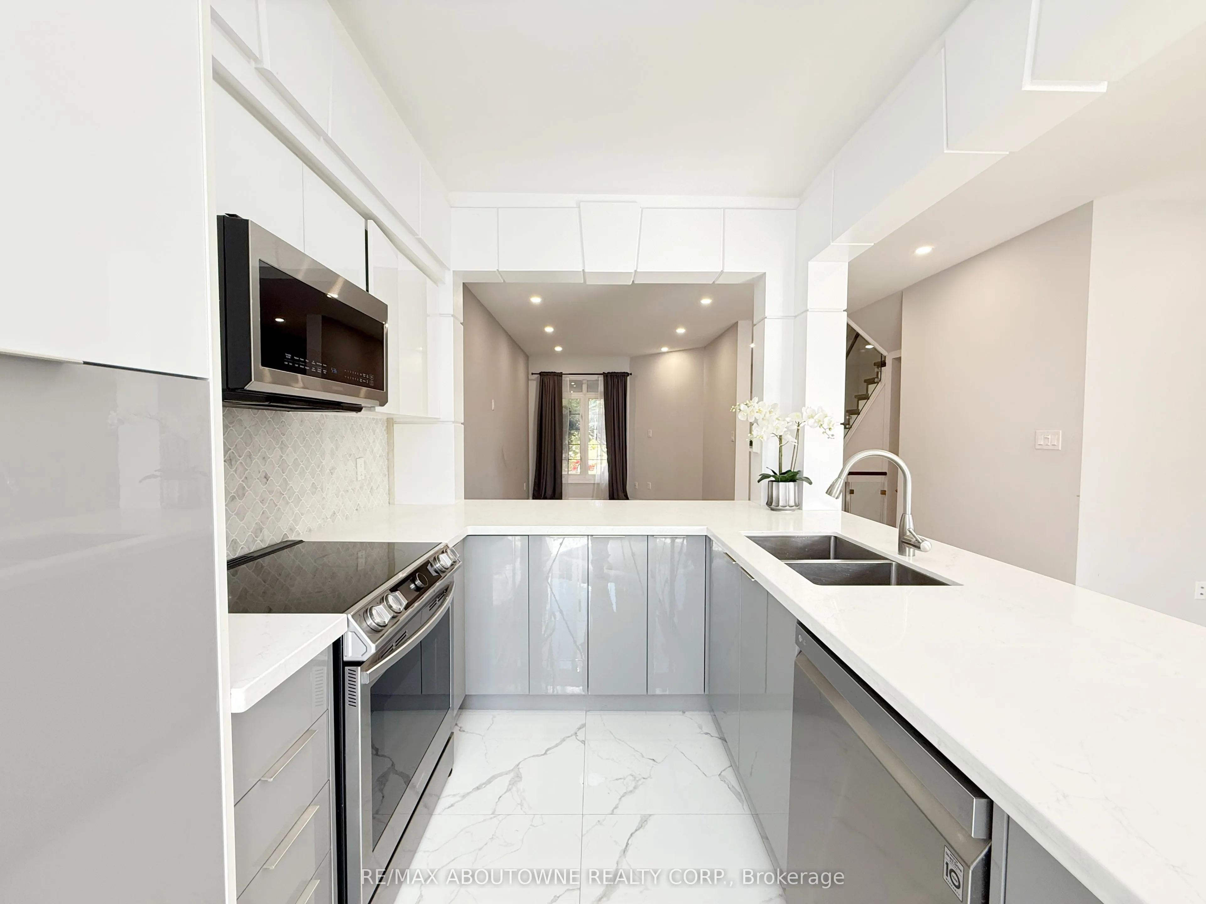 44 Craddock Street