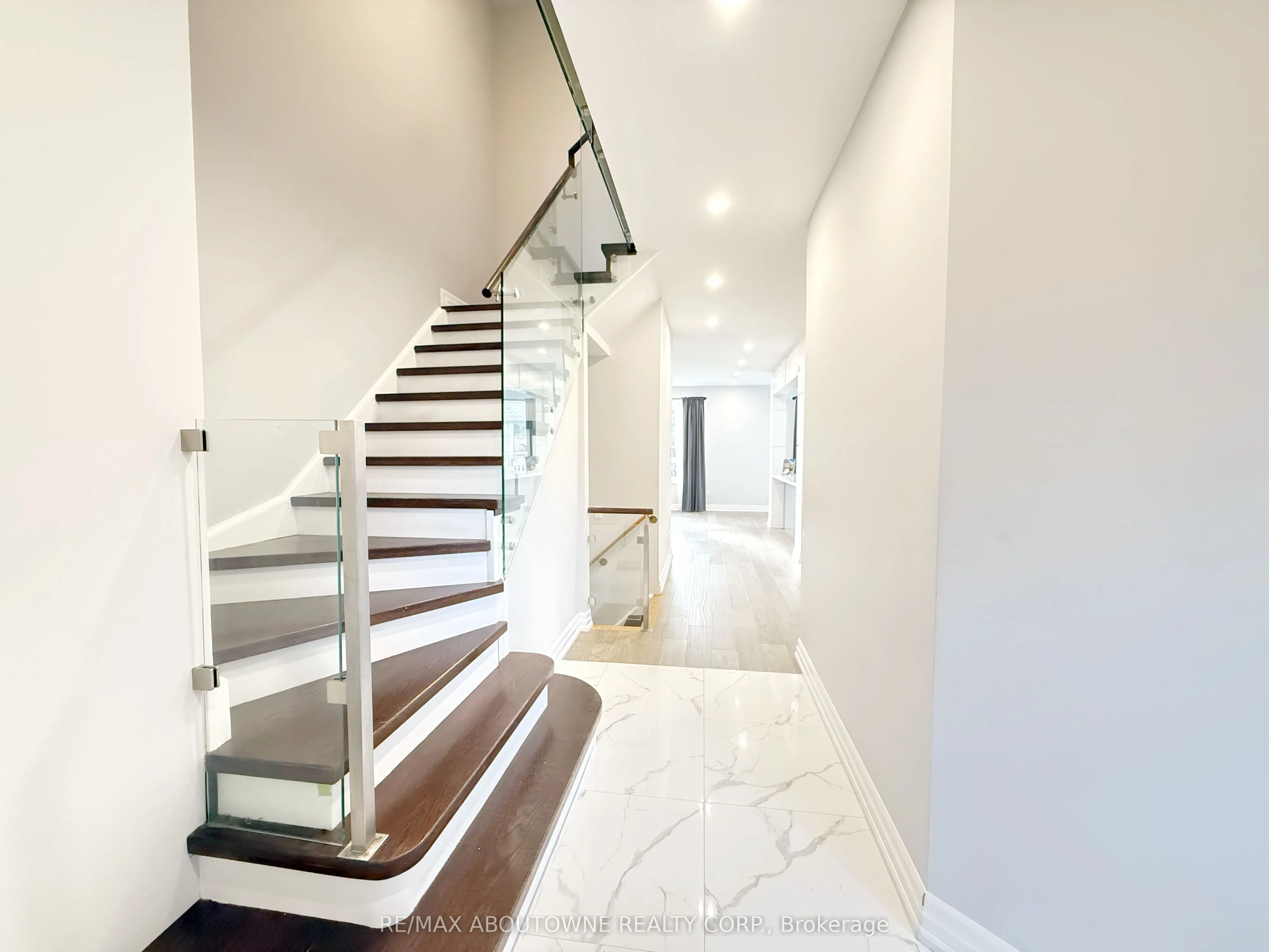 44 Craddock Street