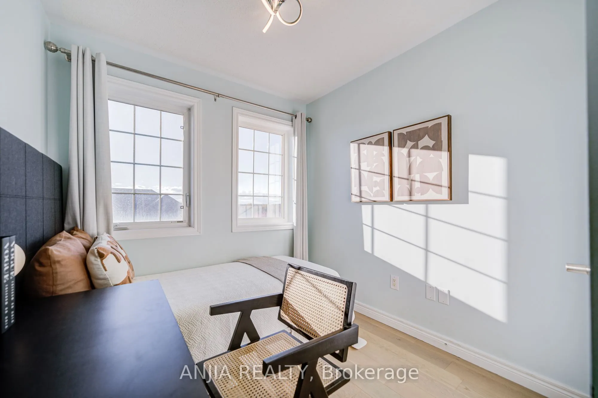 5 Valliere Drive