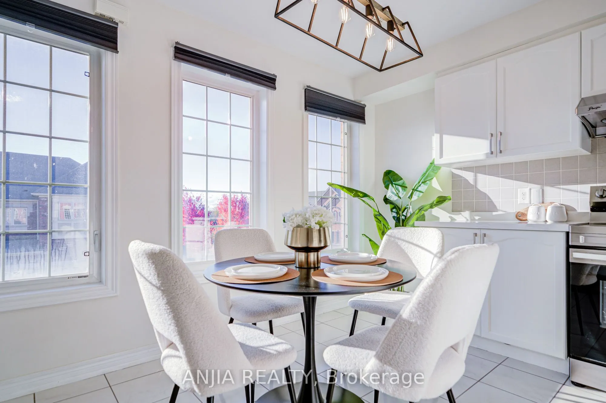 5 Valliere Drive
