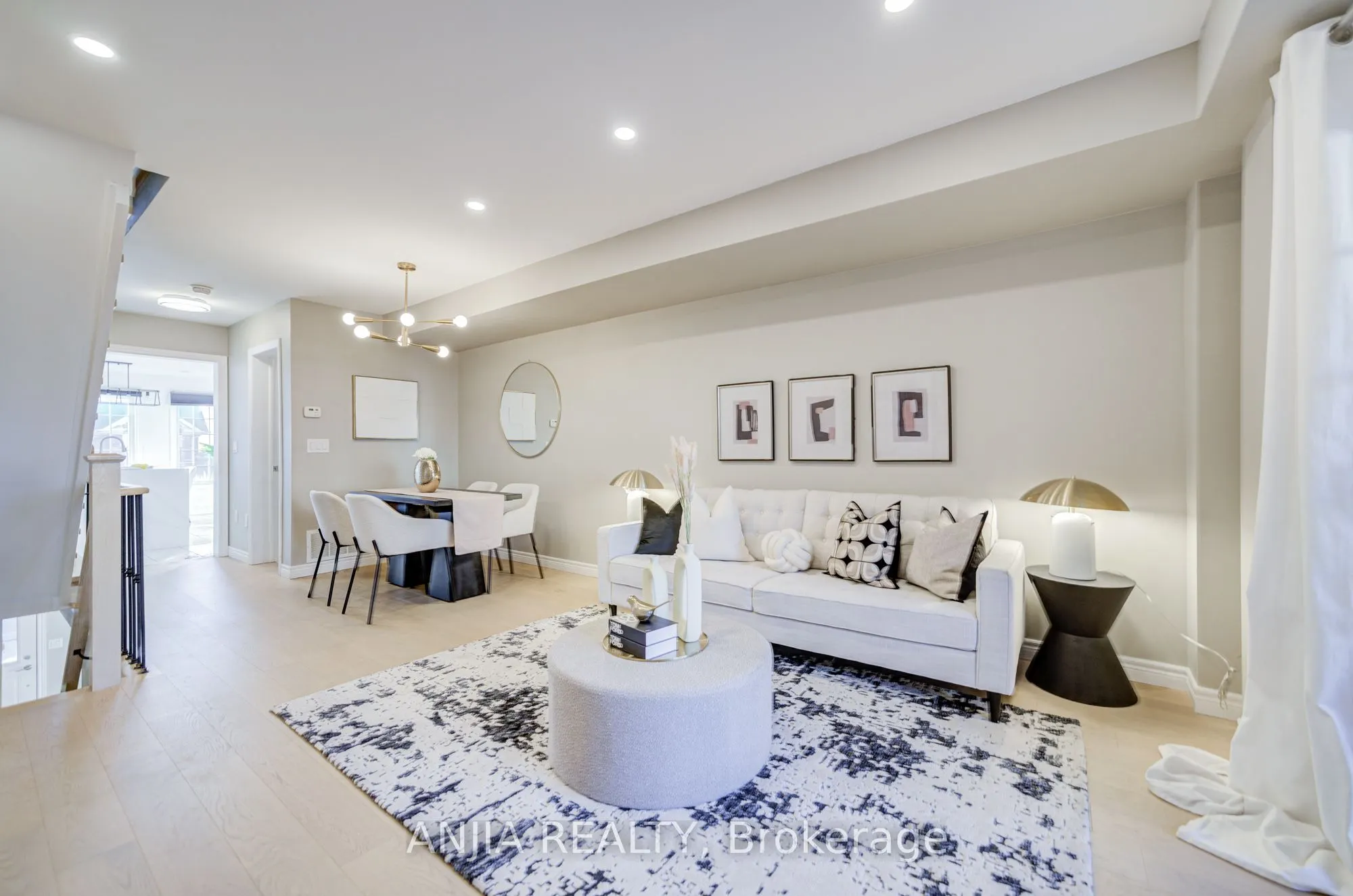 5 Valliere Drive
