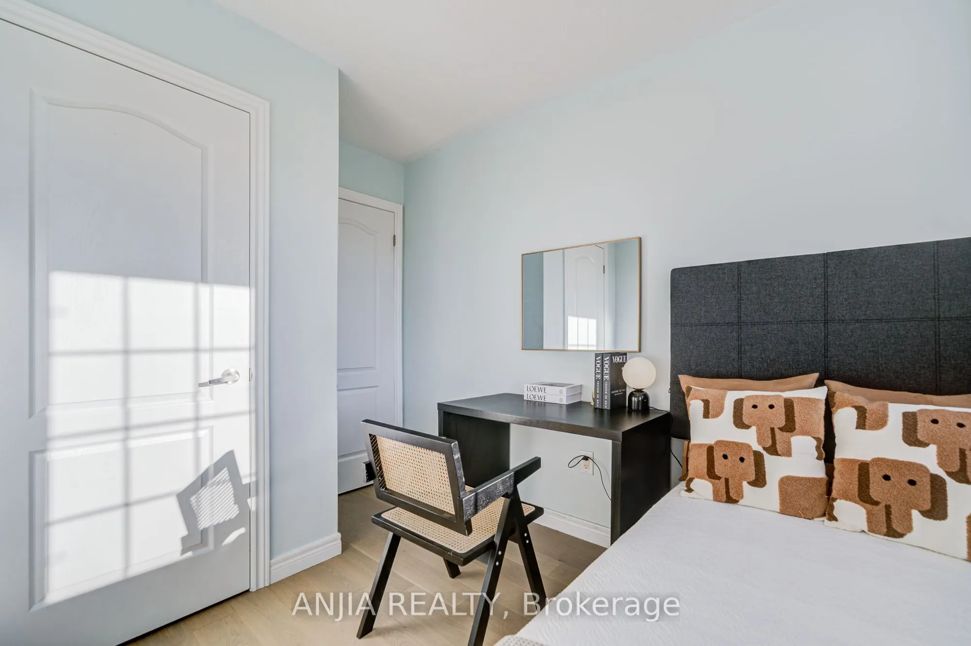 5 Valliere Drive