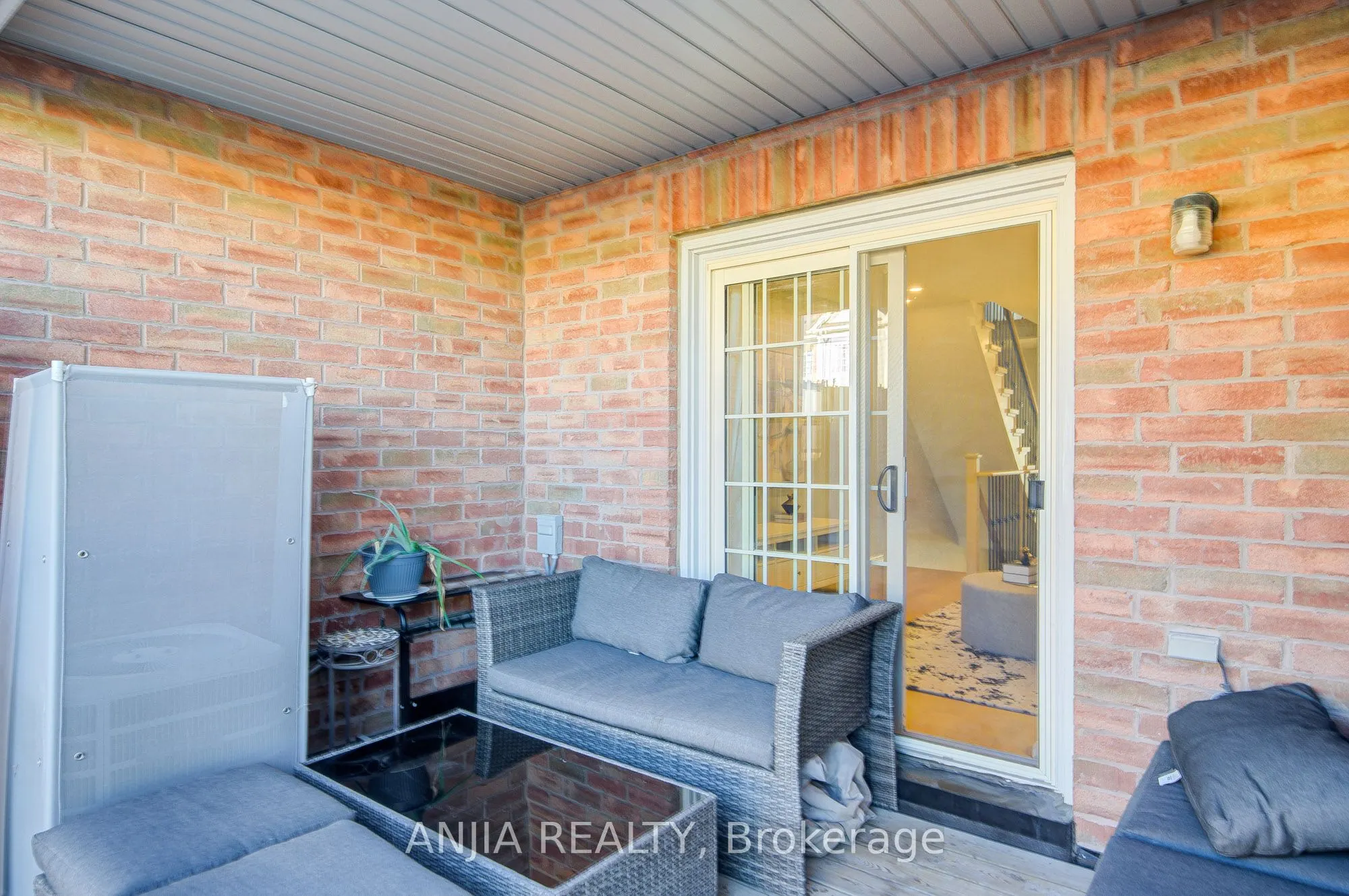 5 Valliere Drive