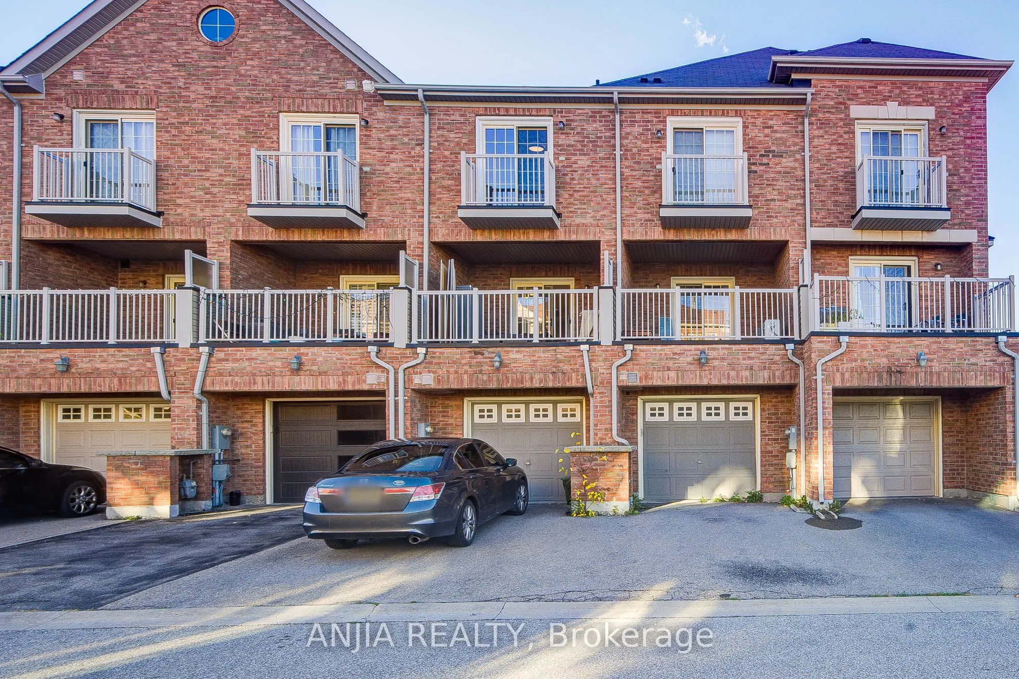 5 Valliere Drive