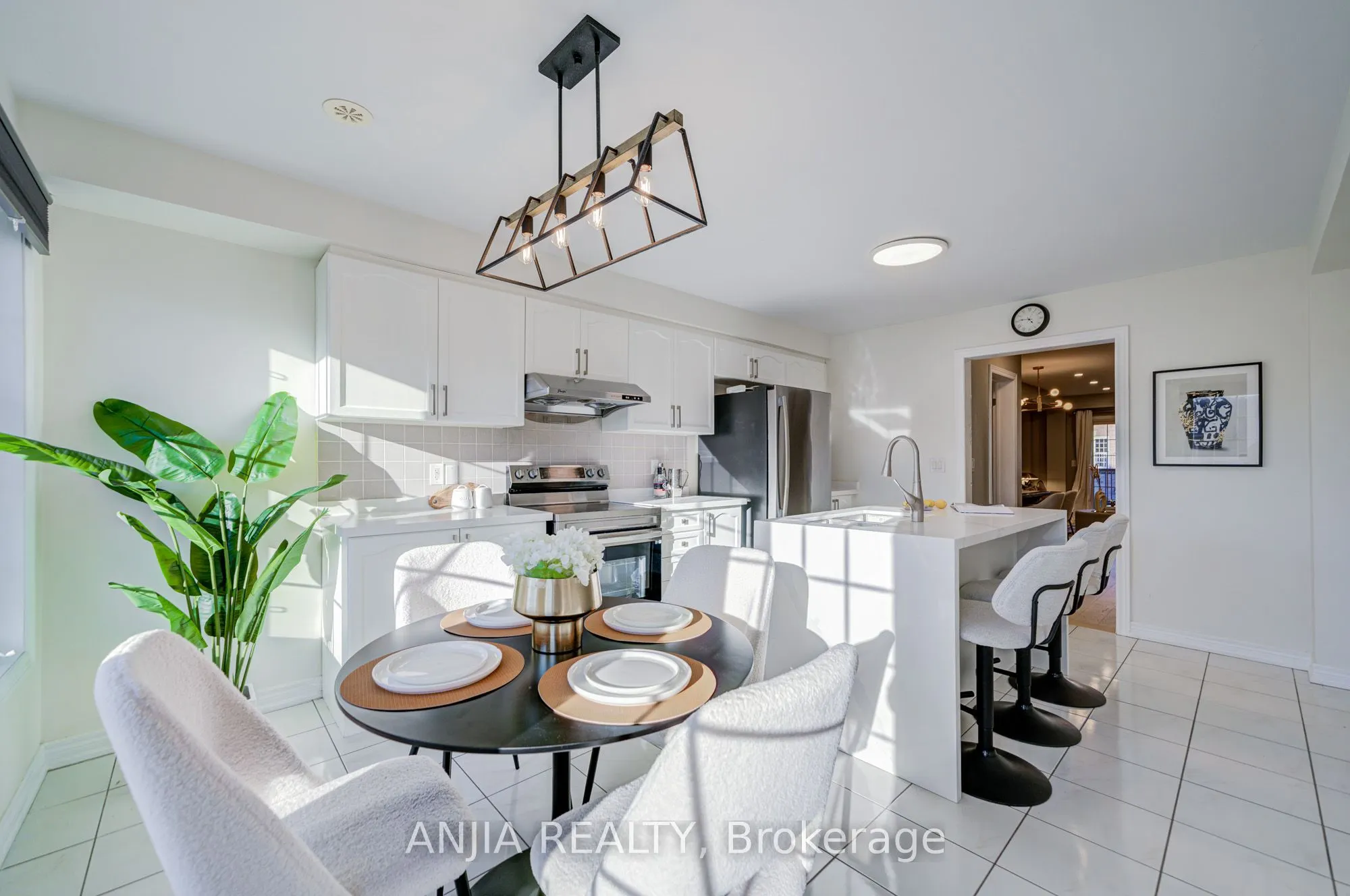 5 Valliere Drive