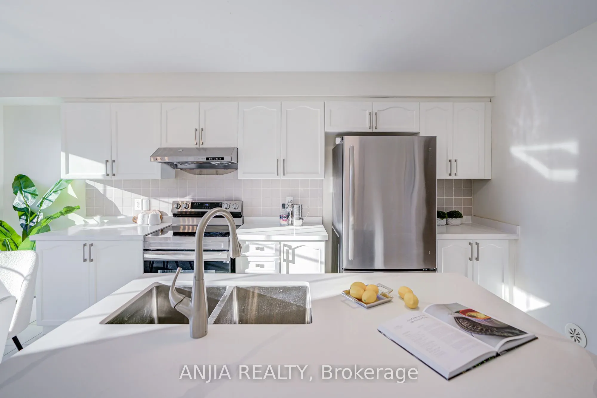 5 Valliere Drive