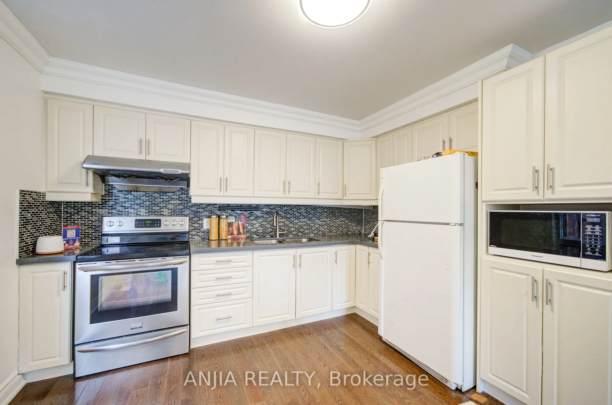 19 Dunbar Crescent