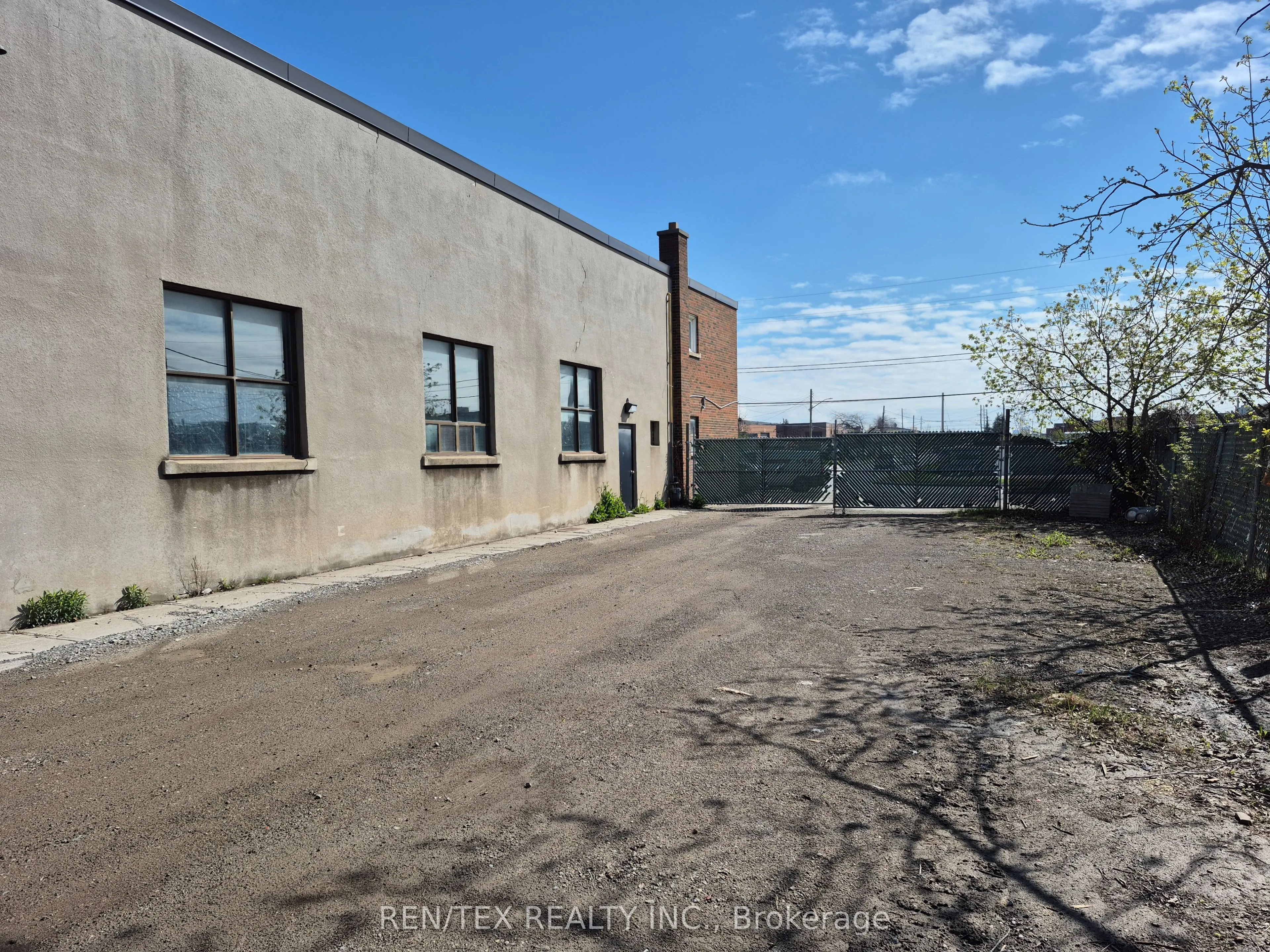 138 Creditstone Road