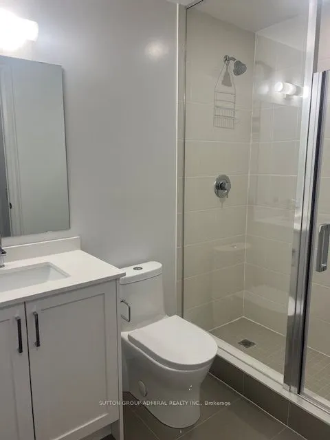 10 Gatineau Drive, #704W