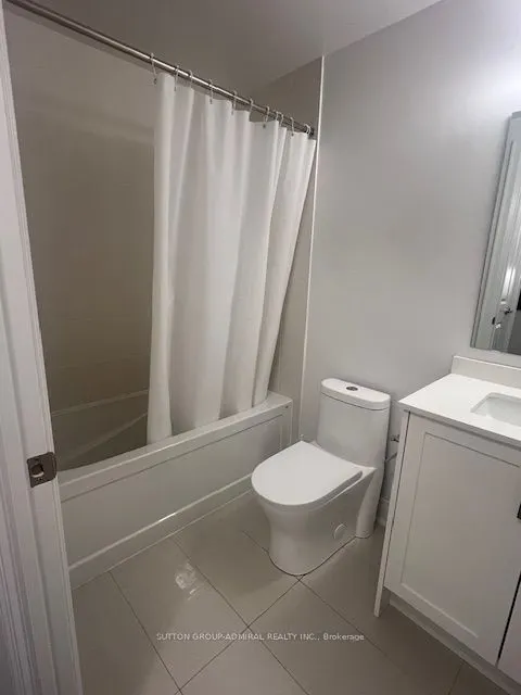 10 Gatineau Drive, #704W