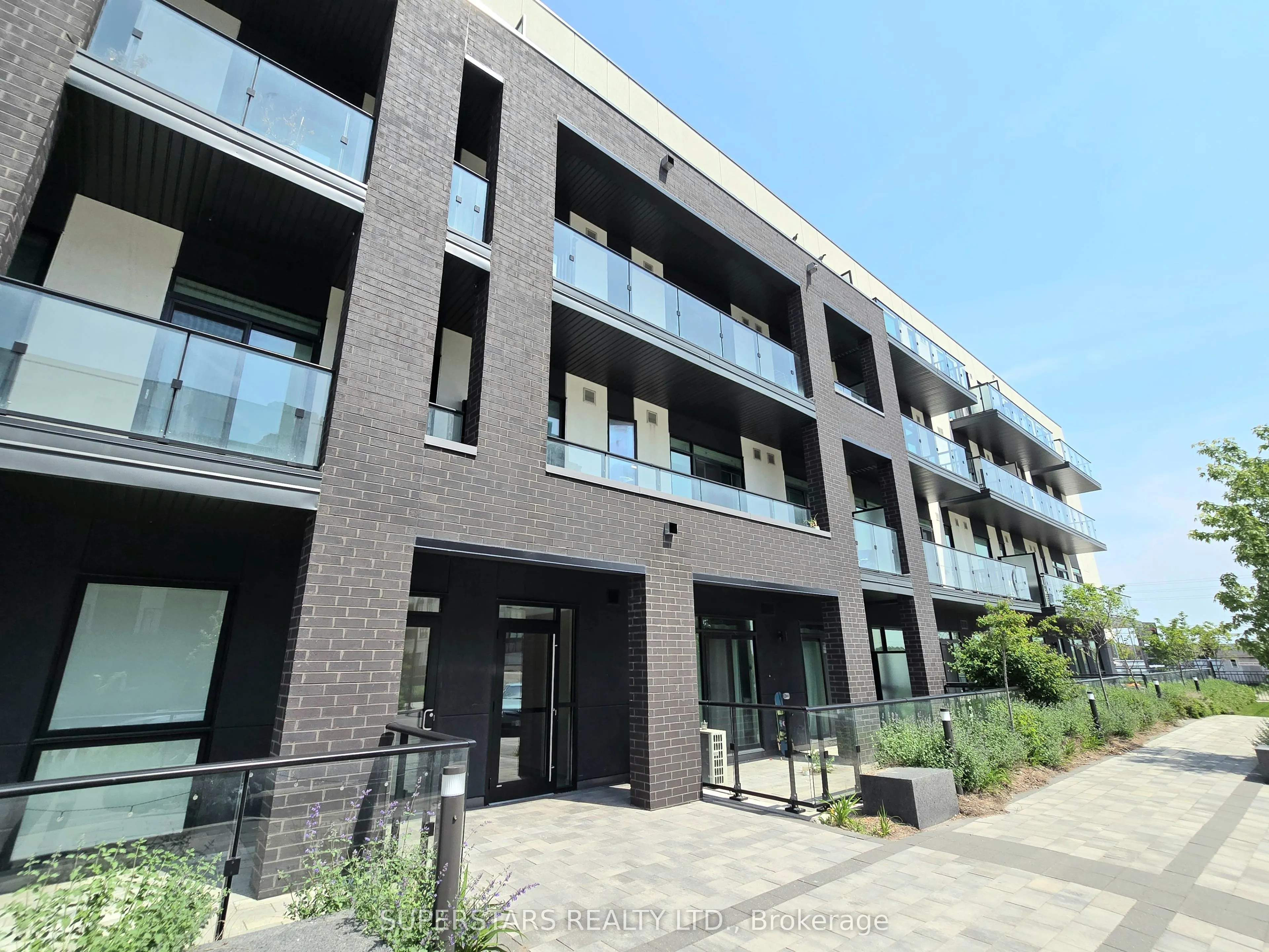 1709 Bur Oak Avenue, #305