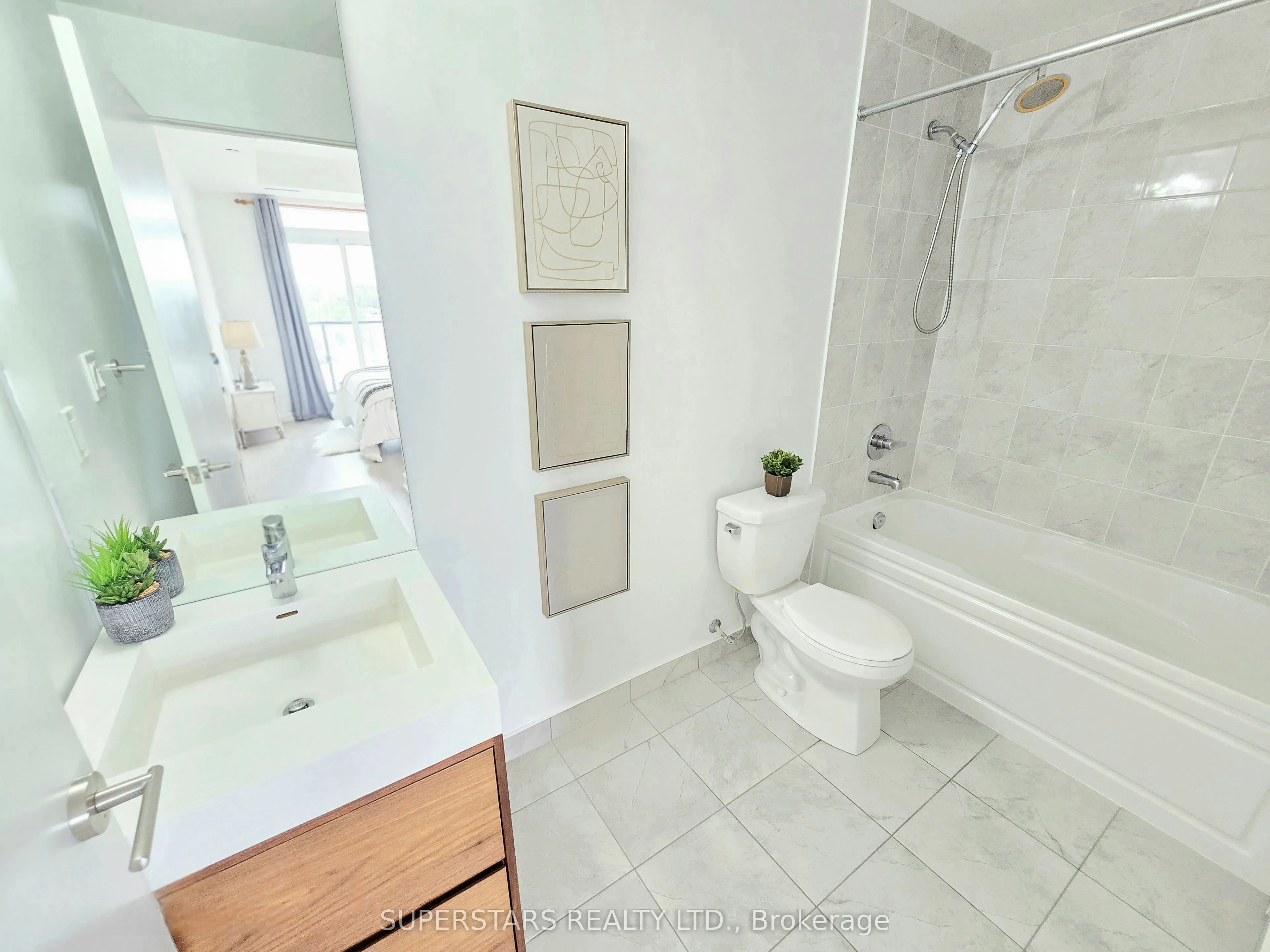 1709 Bur Oak Avenue, #305