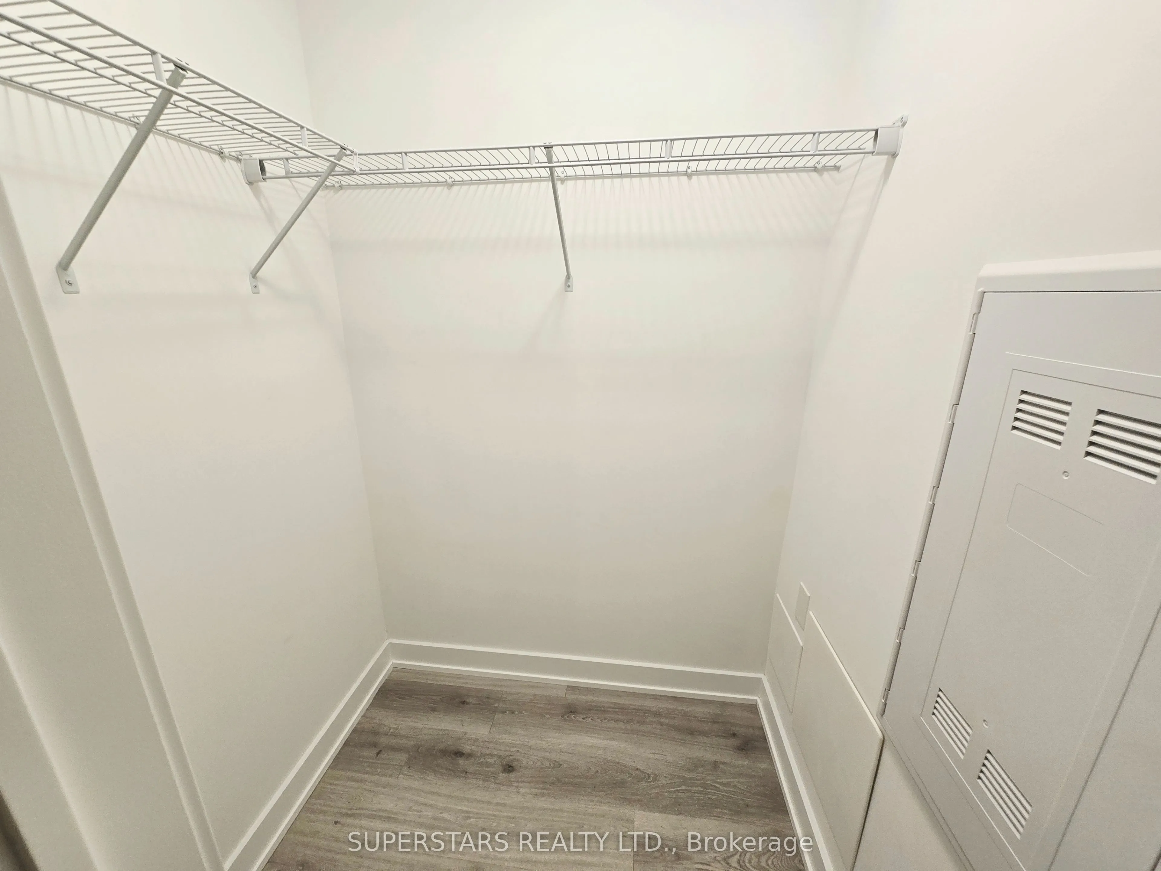 1709 Bur Oak Avenue, #305